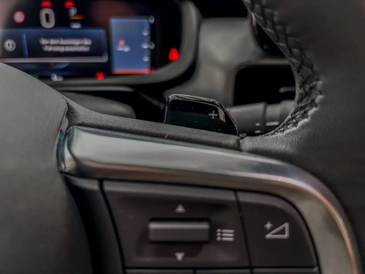 Jeep Avenger Summit e-DCT6 ACC RFK SHZ PDC KEYLESS El.Heckkl... Gelb - 2