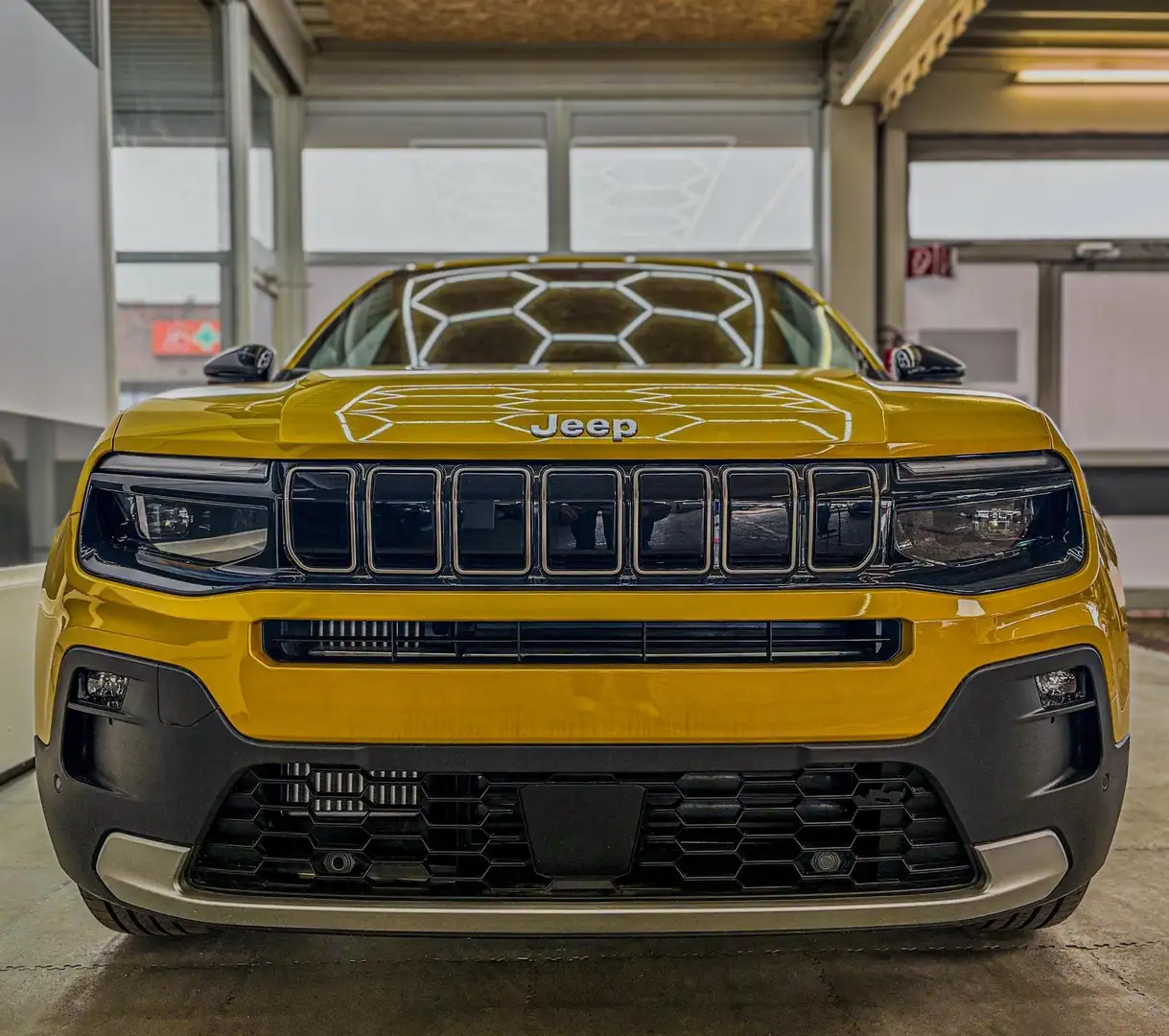 Jeep Avenger Summit e-DCT6 ACC RFK SHZ PDC KEYLESS El.Heckkl... Gelb - 1