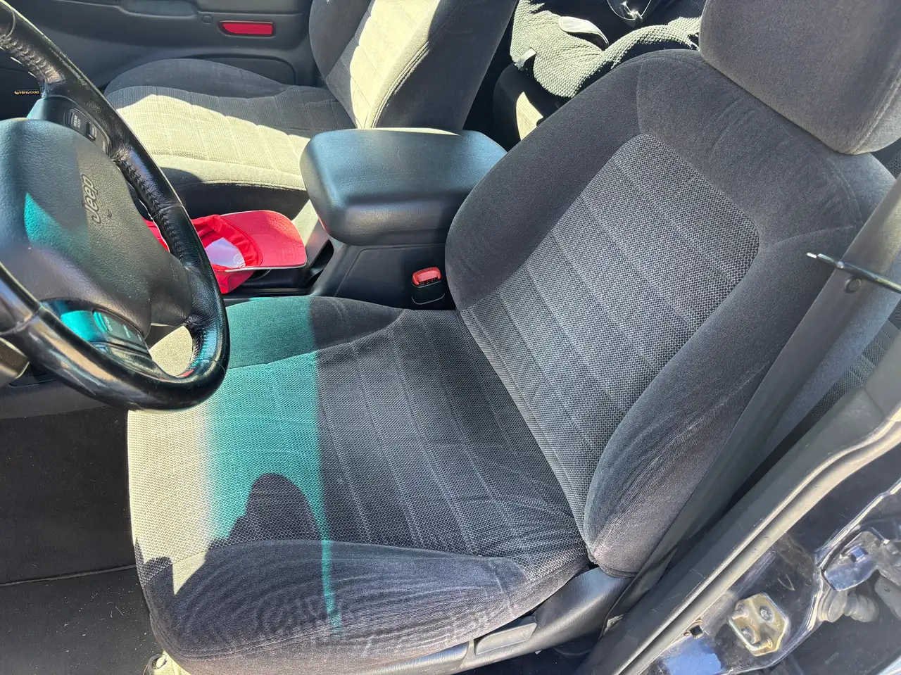 Jeep Grand Cherokee 4.0 Laredo Aut., foto 7