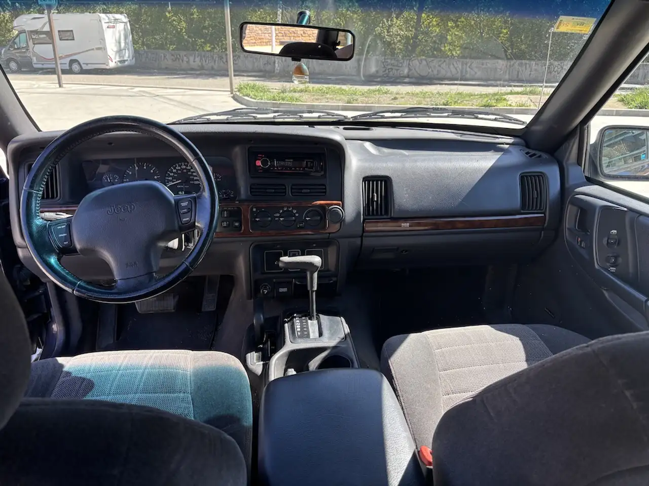 Jeep Grand Cherokee 4.0 Laredo Aut., foto 6