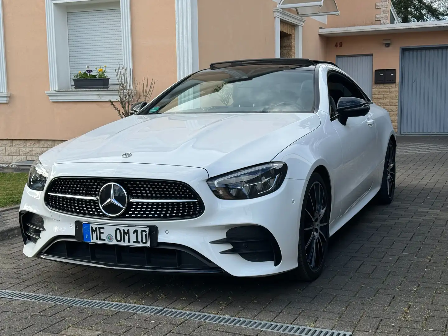 Mercedes-Benz E 220 E 220 d (238.314) Weiß - 1