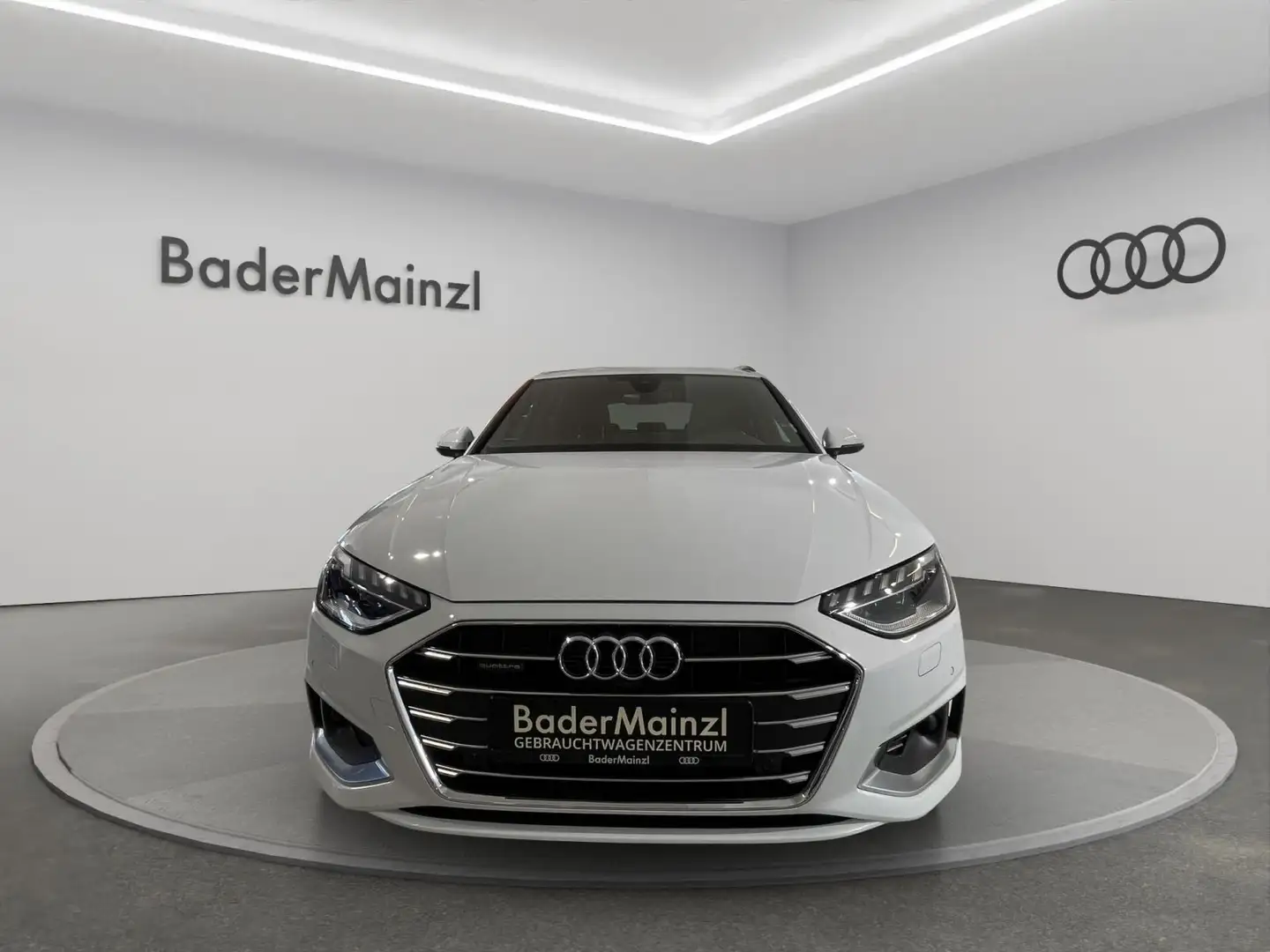 Audi A4 Advanced 50 TDI quattro 210(286) kW(PS) Weiß - 2