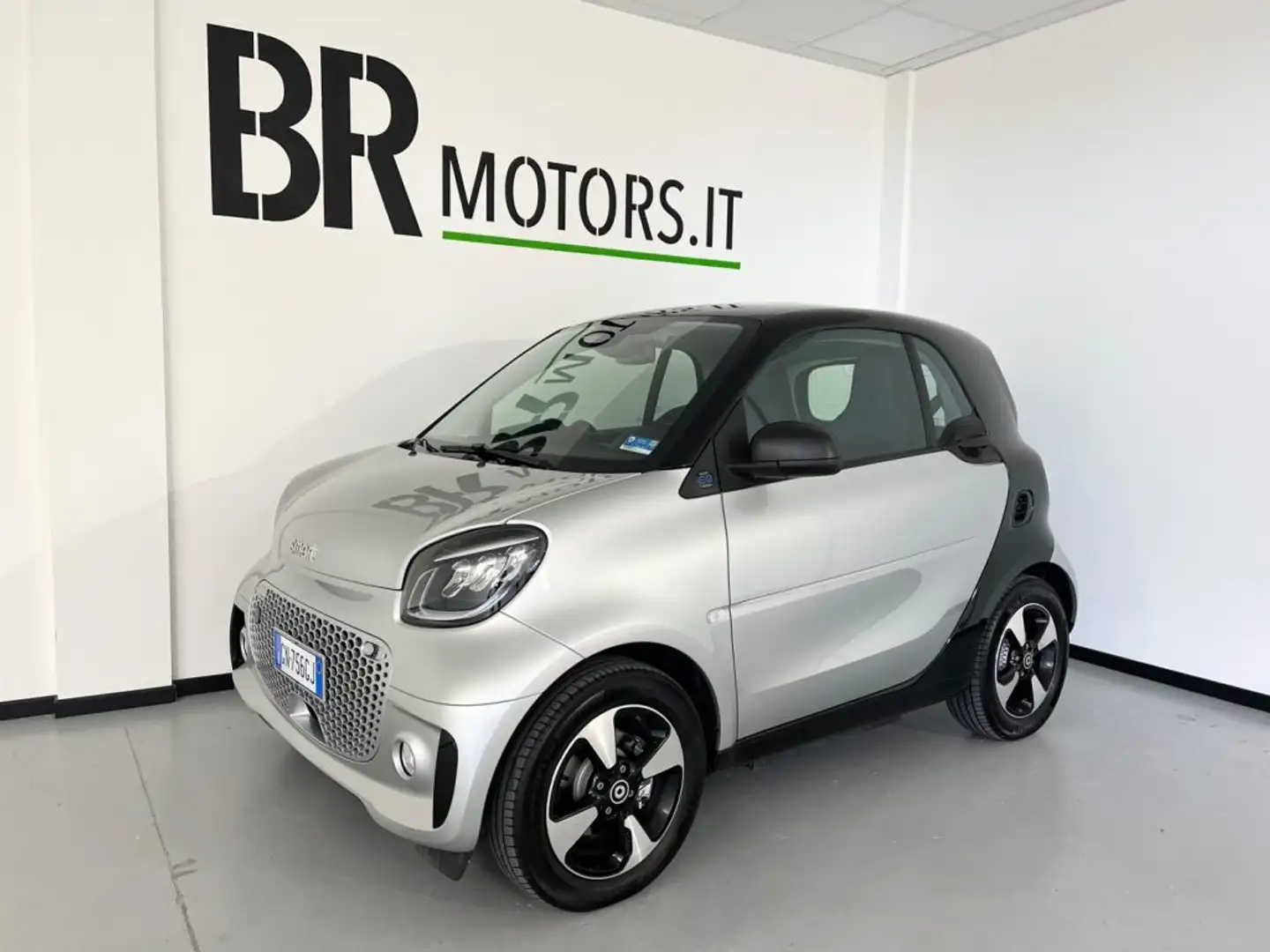 smart forTwo EQ Pulse Gris - 1