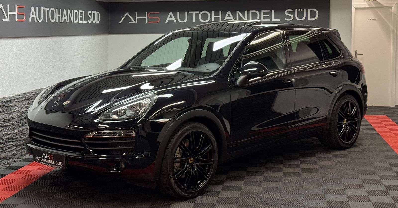 Second hand Porsche Cayenne 