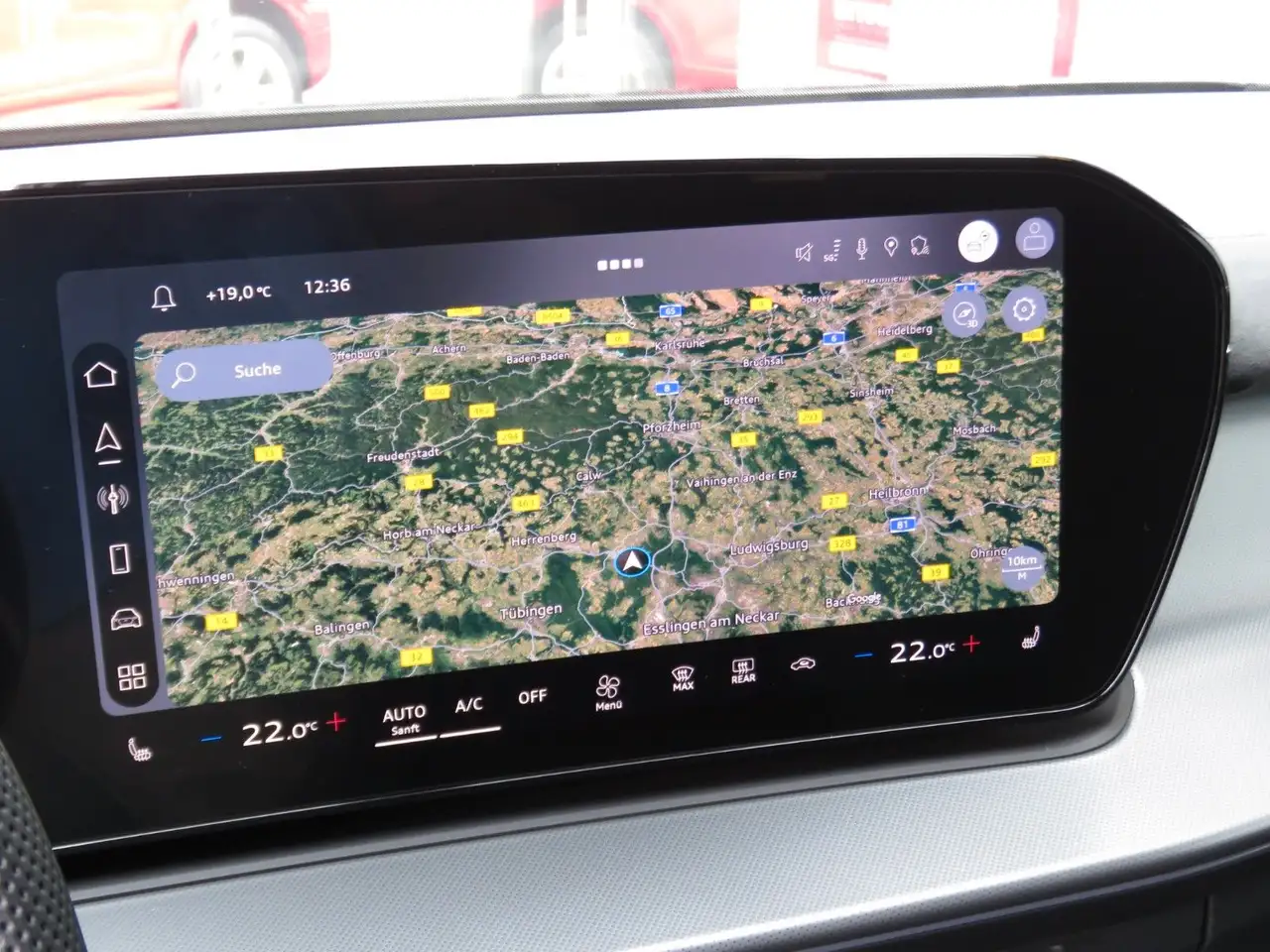 Audi Q3 SUV TFSI 110kW 2x S line LEDER PANO TECH+ 13