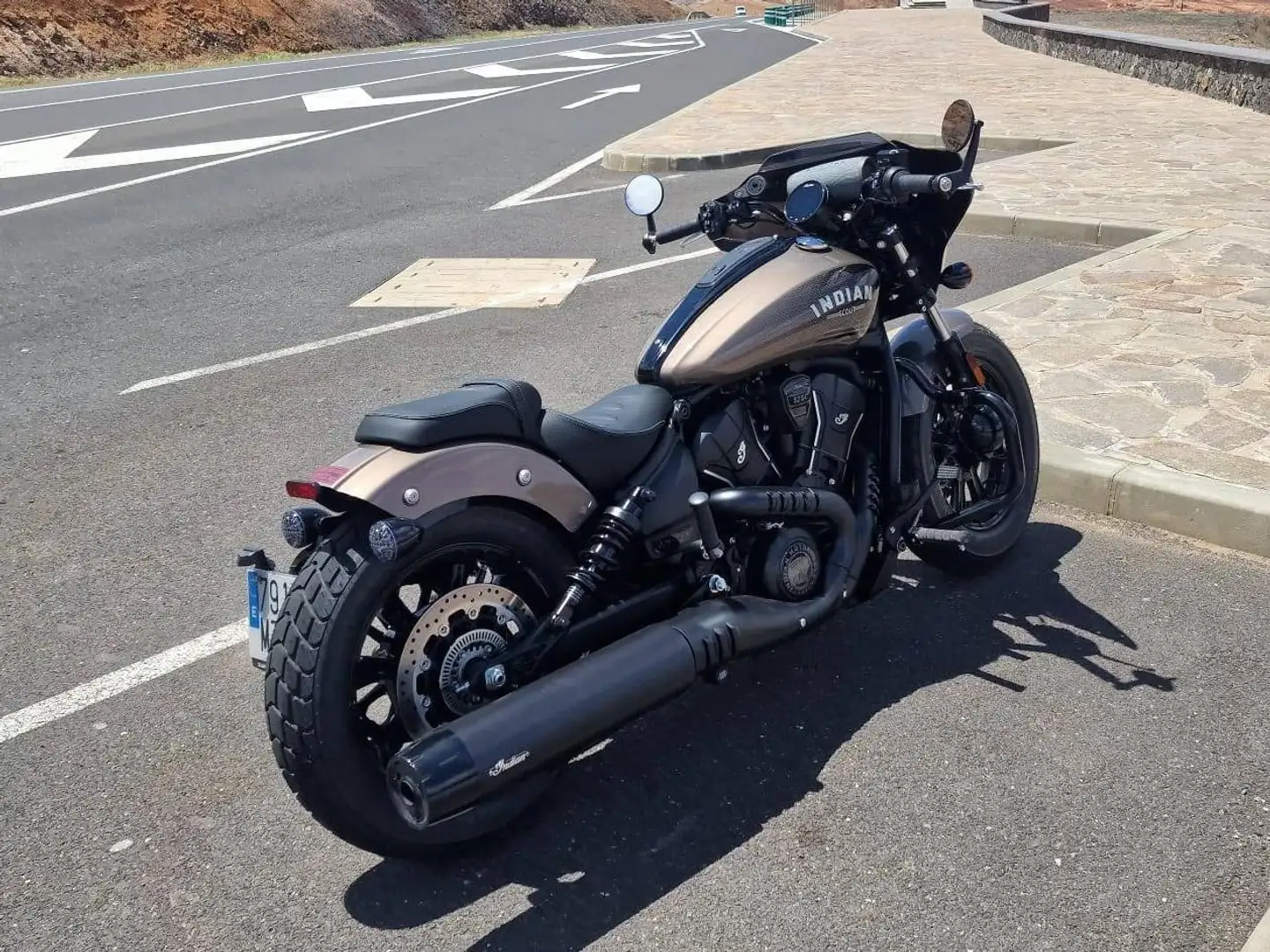 Indian Scout Scout Bobber Limited + tech Beige - 1