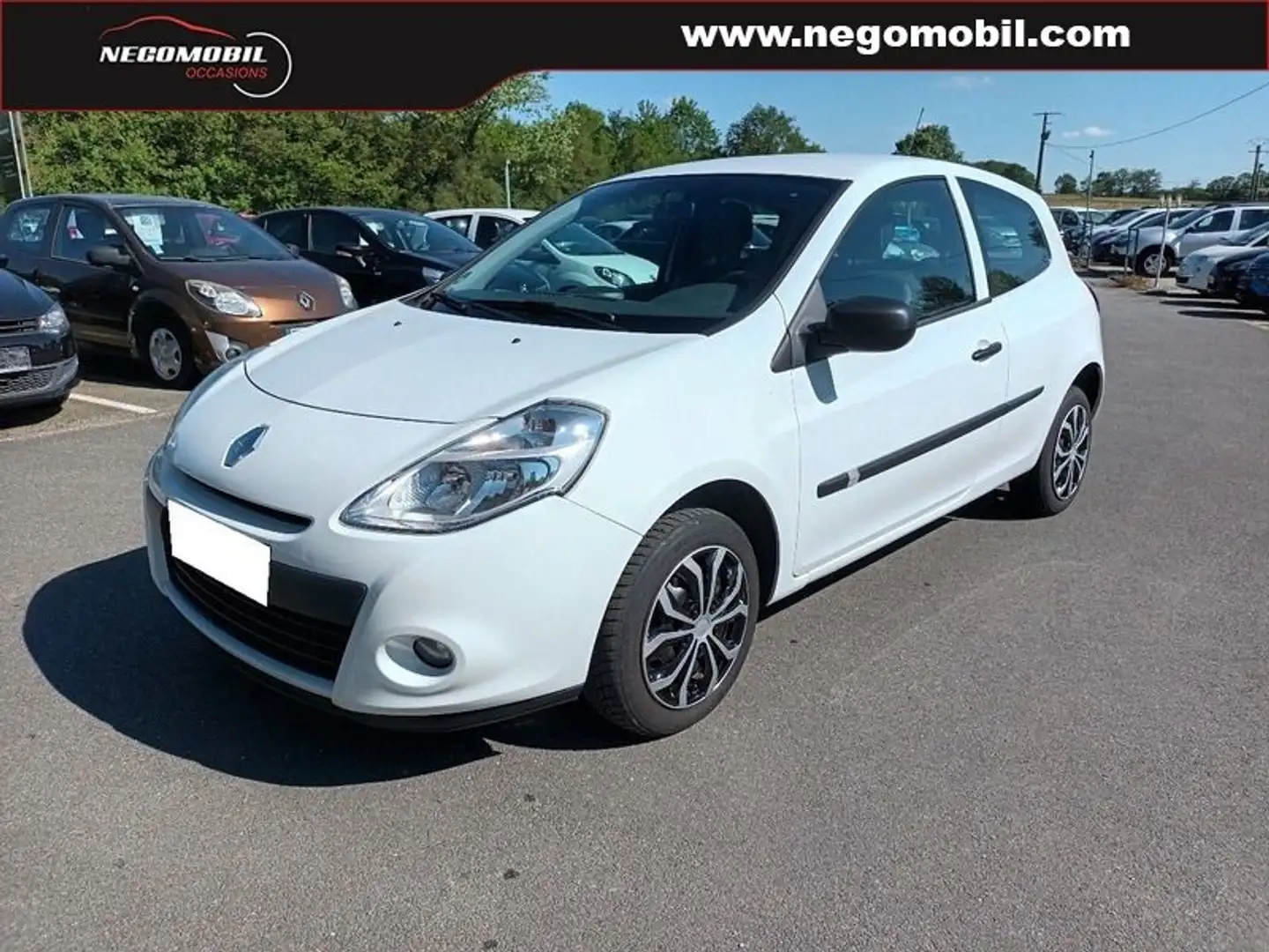 Renault Express 1.2 16V 75CH EXPRESSION 3P Blanc - 1