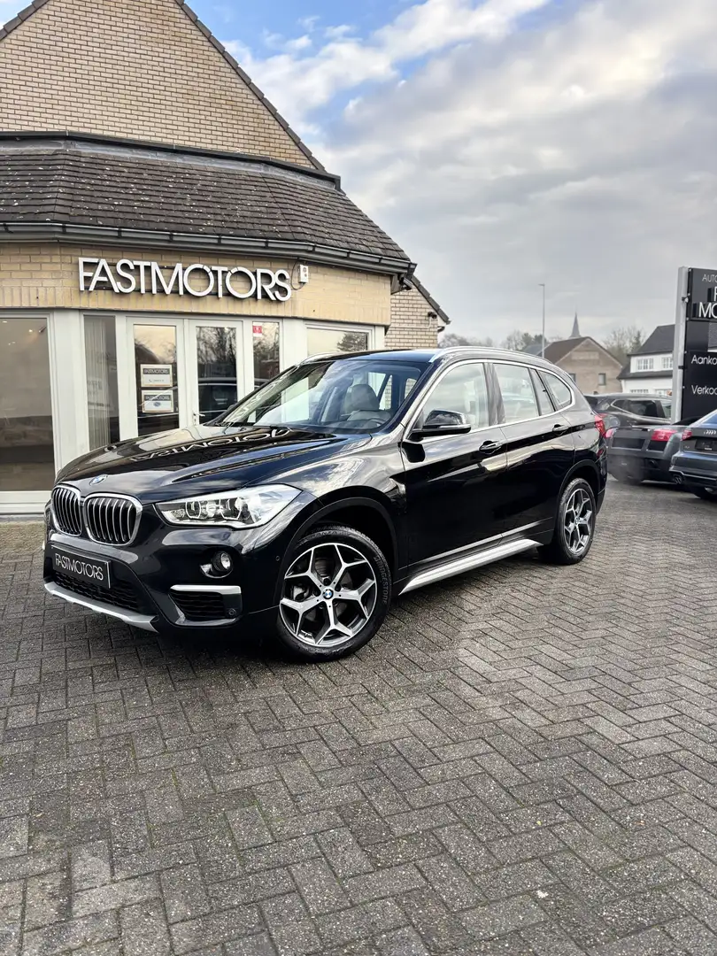 BMW X1 X1 sDrive18i xLine LED LEATHER 1 OWNER Schwarz - 1