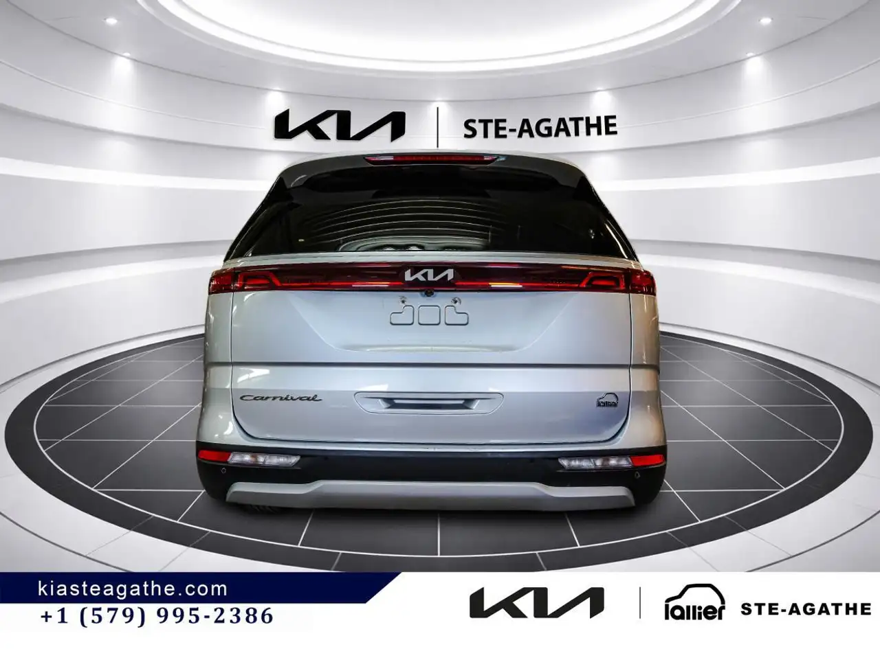 Kia Carnival снимка Kia Carnival