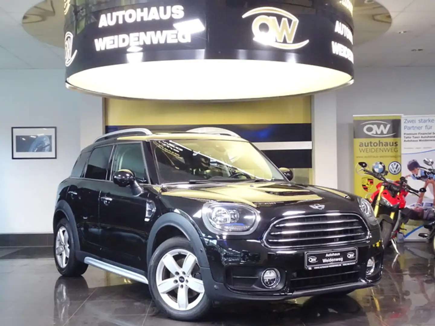 MINI Cooper Countryman Pano Navi Temp.PDC SHZ 2.Hand Schwarz - 1
