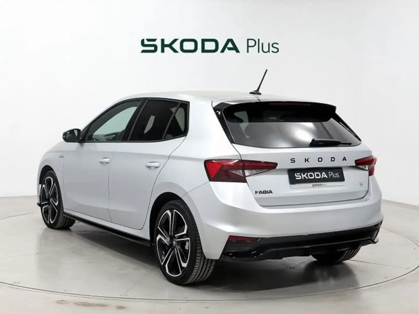 Skoda Fabia 1.0 TSI Monte Carlo DSG 85kW Plateado - 2
