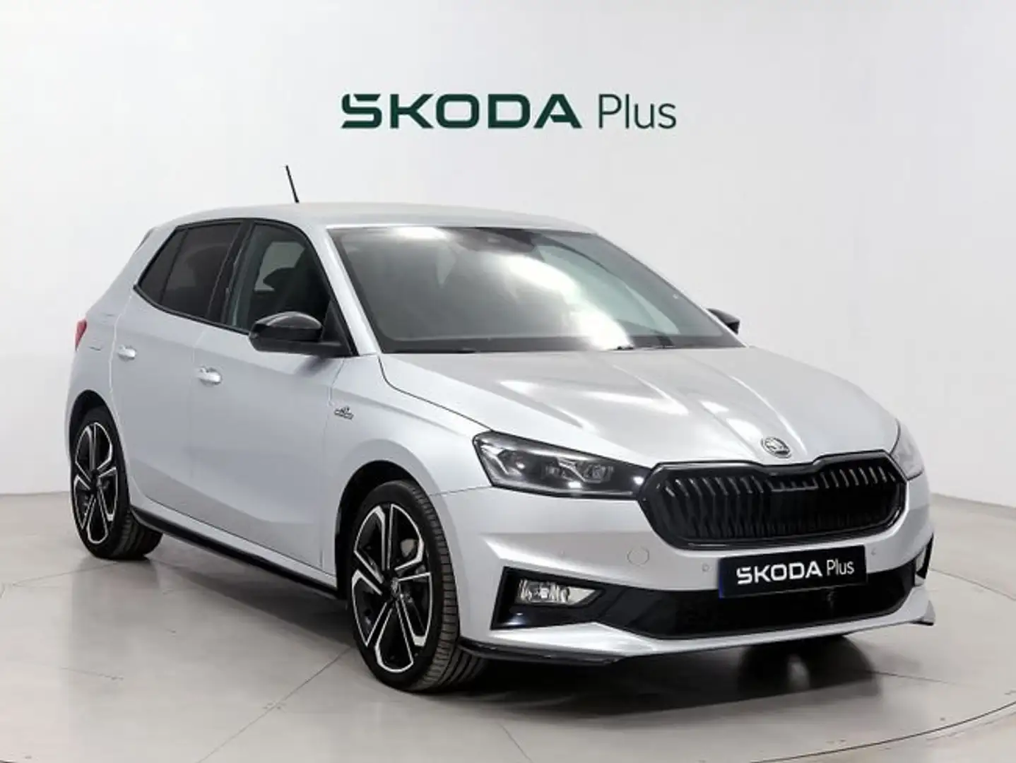 Skoda Fabia 1.0 TSI Monte Carlo DSG 85kW Plateado - 1