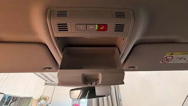 Volkswagen Passat view 28