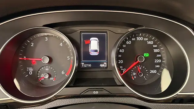 Volkswagen Passat view 15