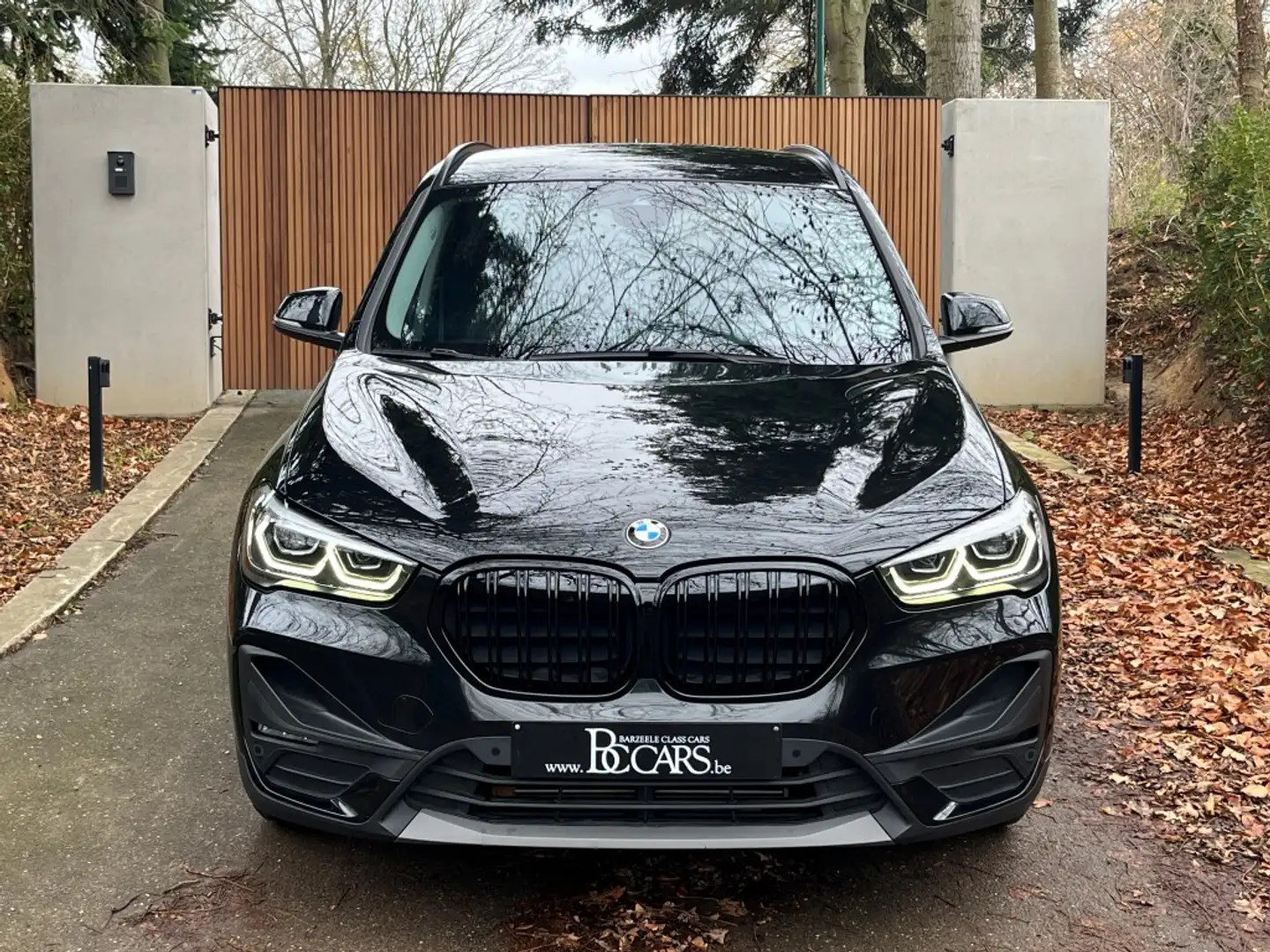 BMW X1 25e Full Led-Prof-Leer-Head Up-Zetelverw-Cam-19" Zwart - 2