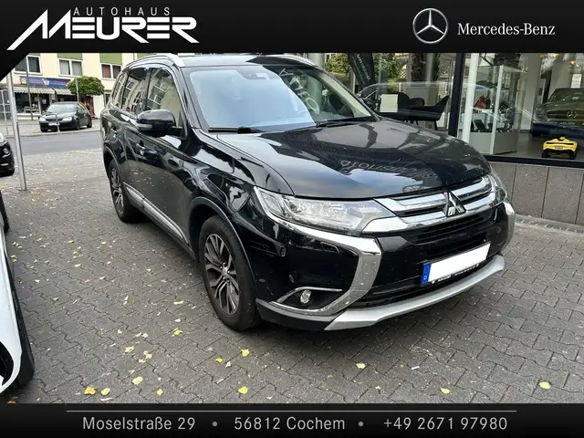 Mitsubishi Outlander Outlander 2.2 DI-D Top 4WD Nav/SHD/Händlerfahrz