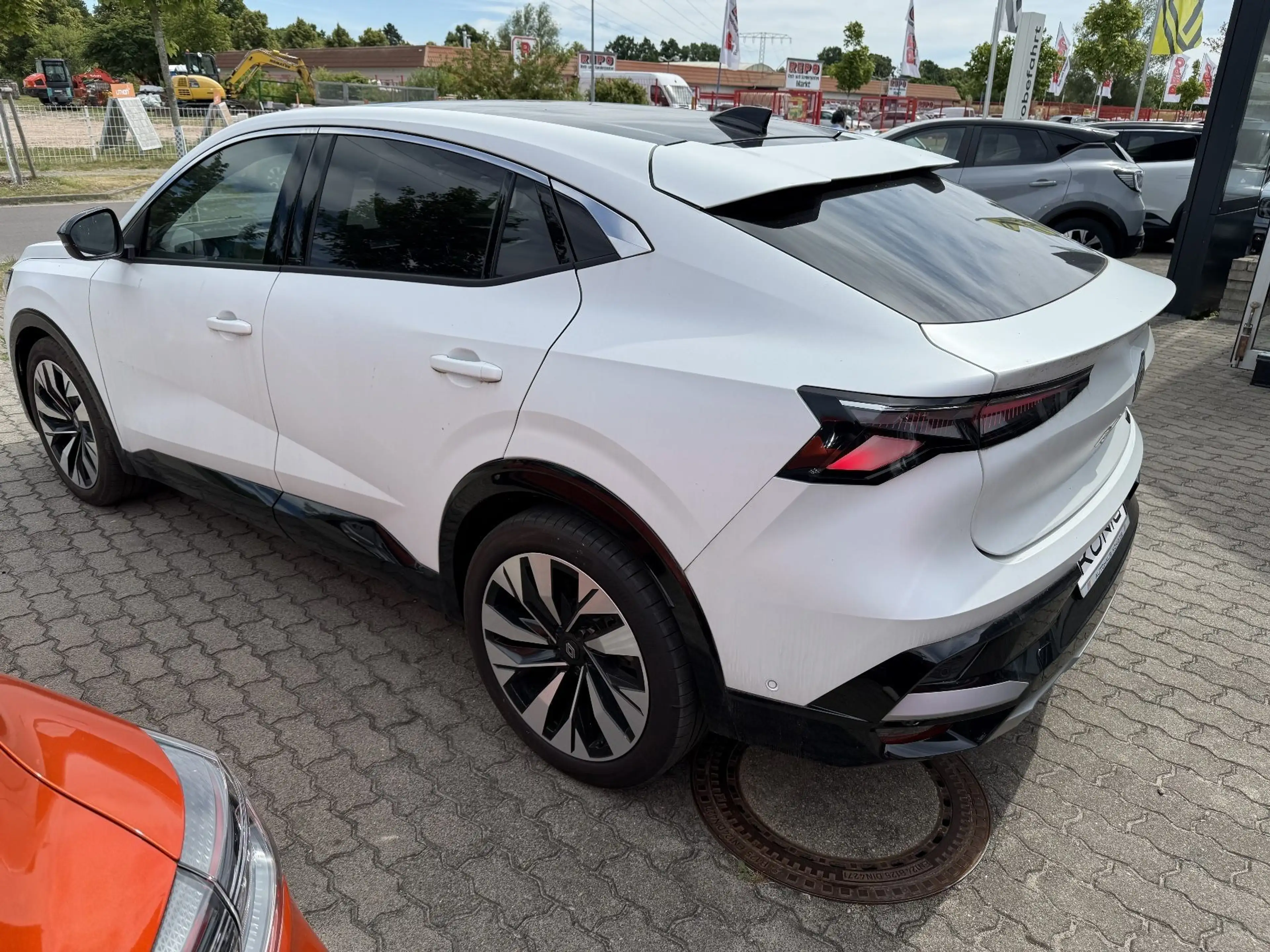Renault Rafale Techno E-Tech Full Hybrid 200 — photo 4
