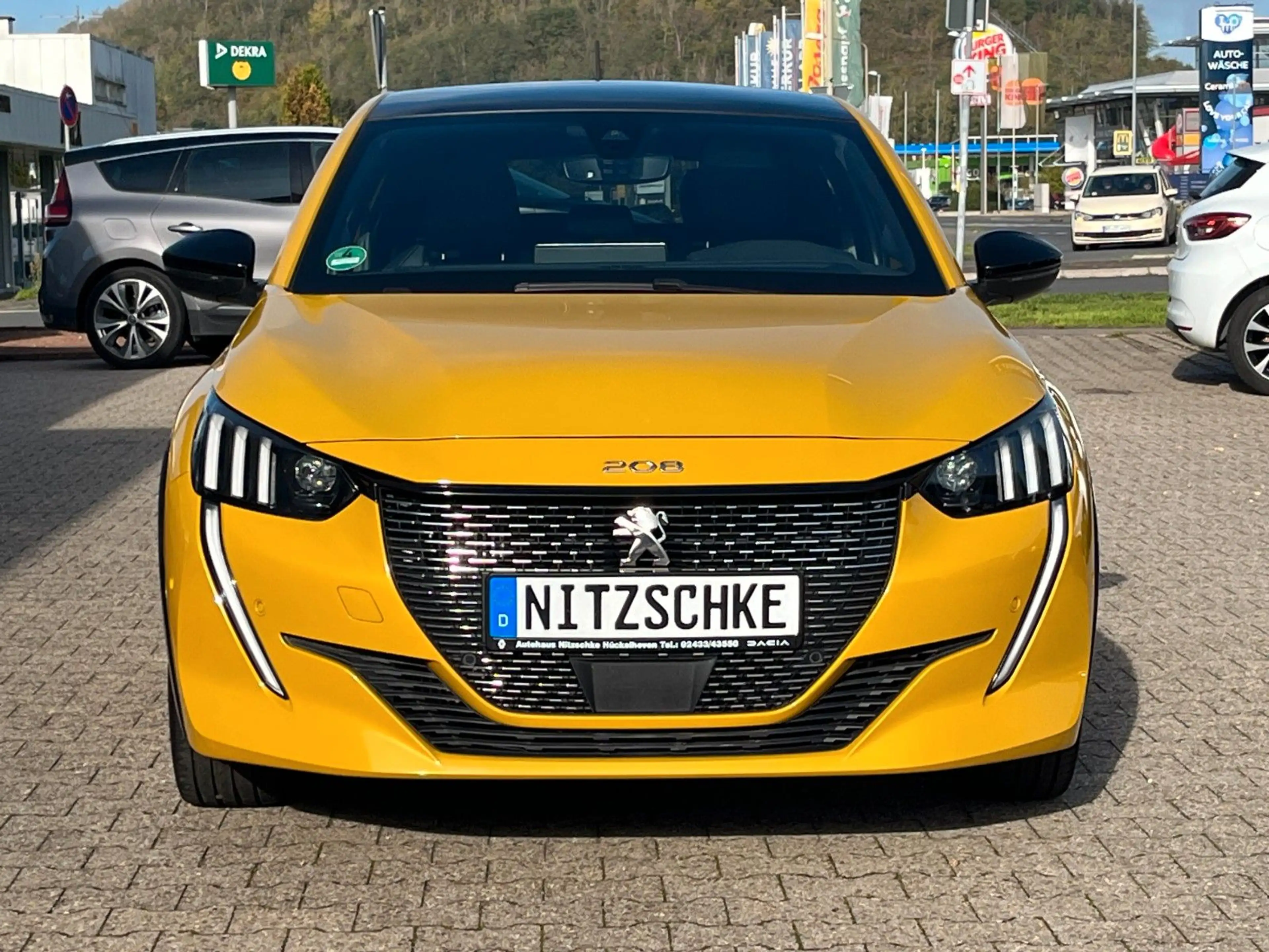 Peugeot 208 GT-LINE 130PS (SHZ, GLASDACH, PDC) — photo 2