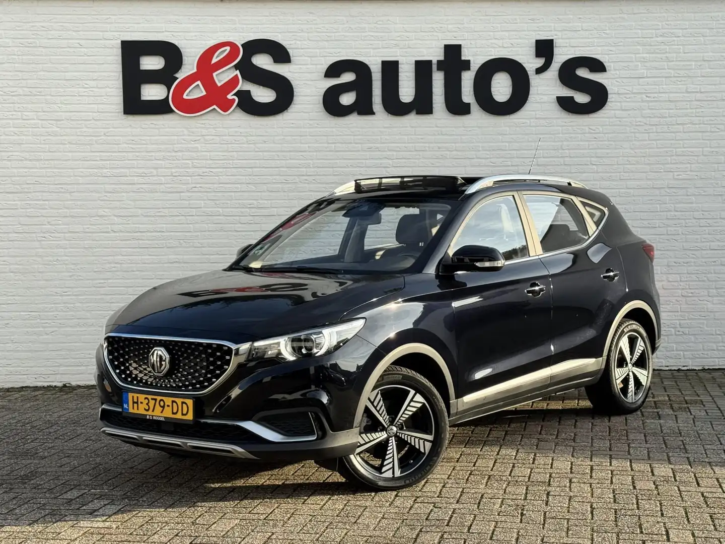MG ZS MG EV Luxury 45 kWh Adaptive cruise Climate contro Zwart - 1