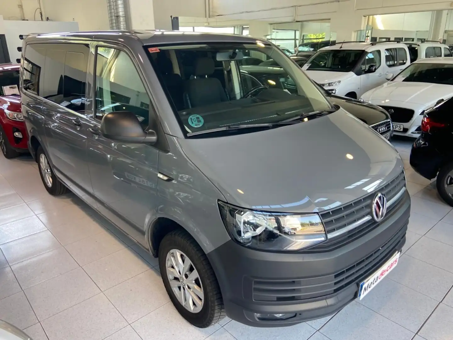 Volkswagen Caravelle Comercial 2.0TDI BMT Trendline 110kW Gris - 2