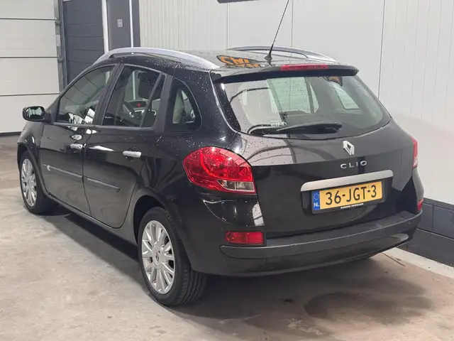 Renault Clio view 7