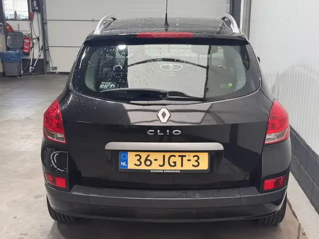 Renault Clio view 6