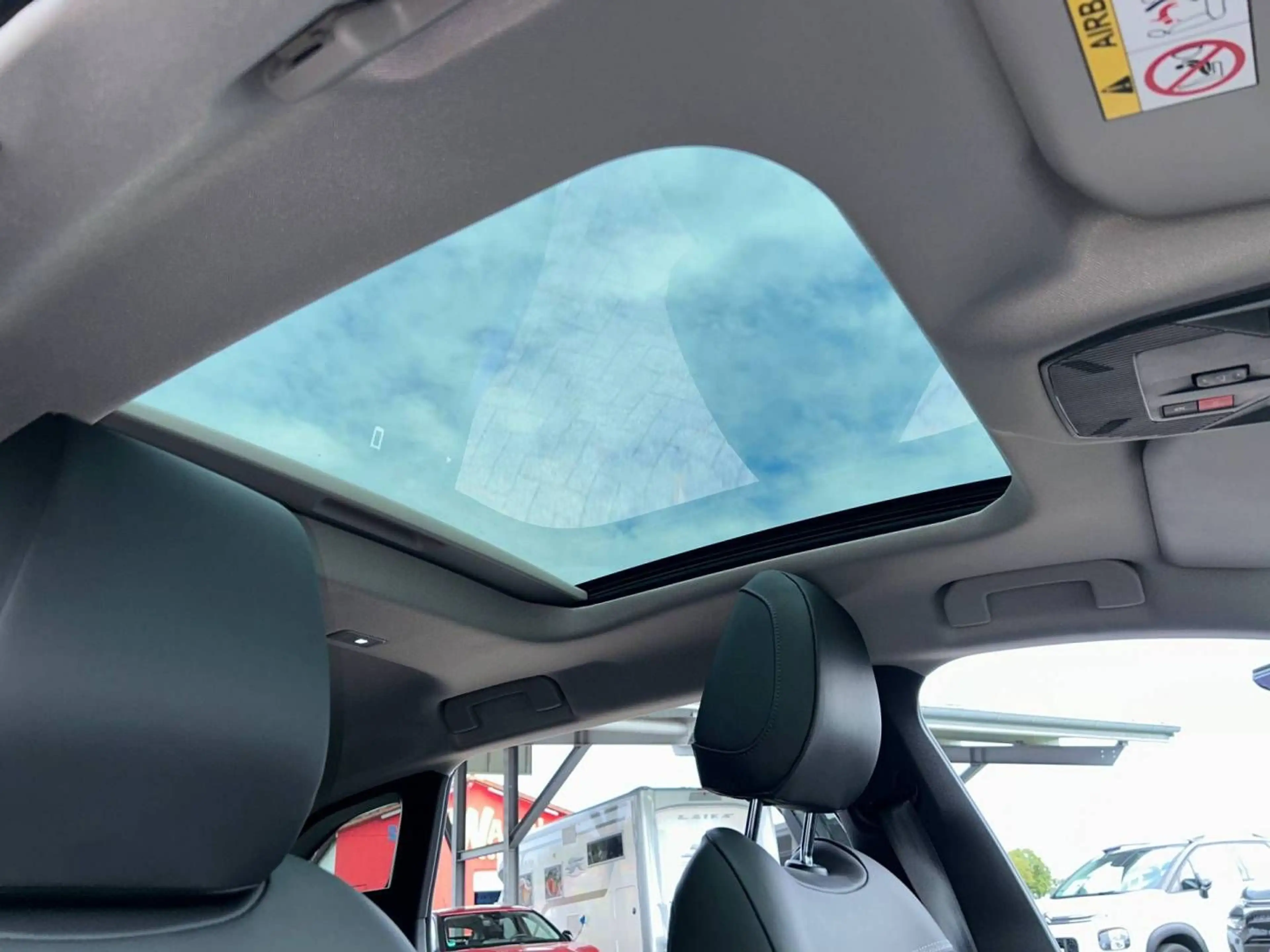 Citroen C5 X PureTech 180 S&S EAT8 Shine Pack — photo 14