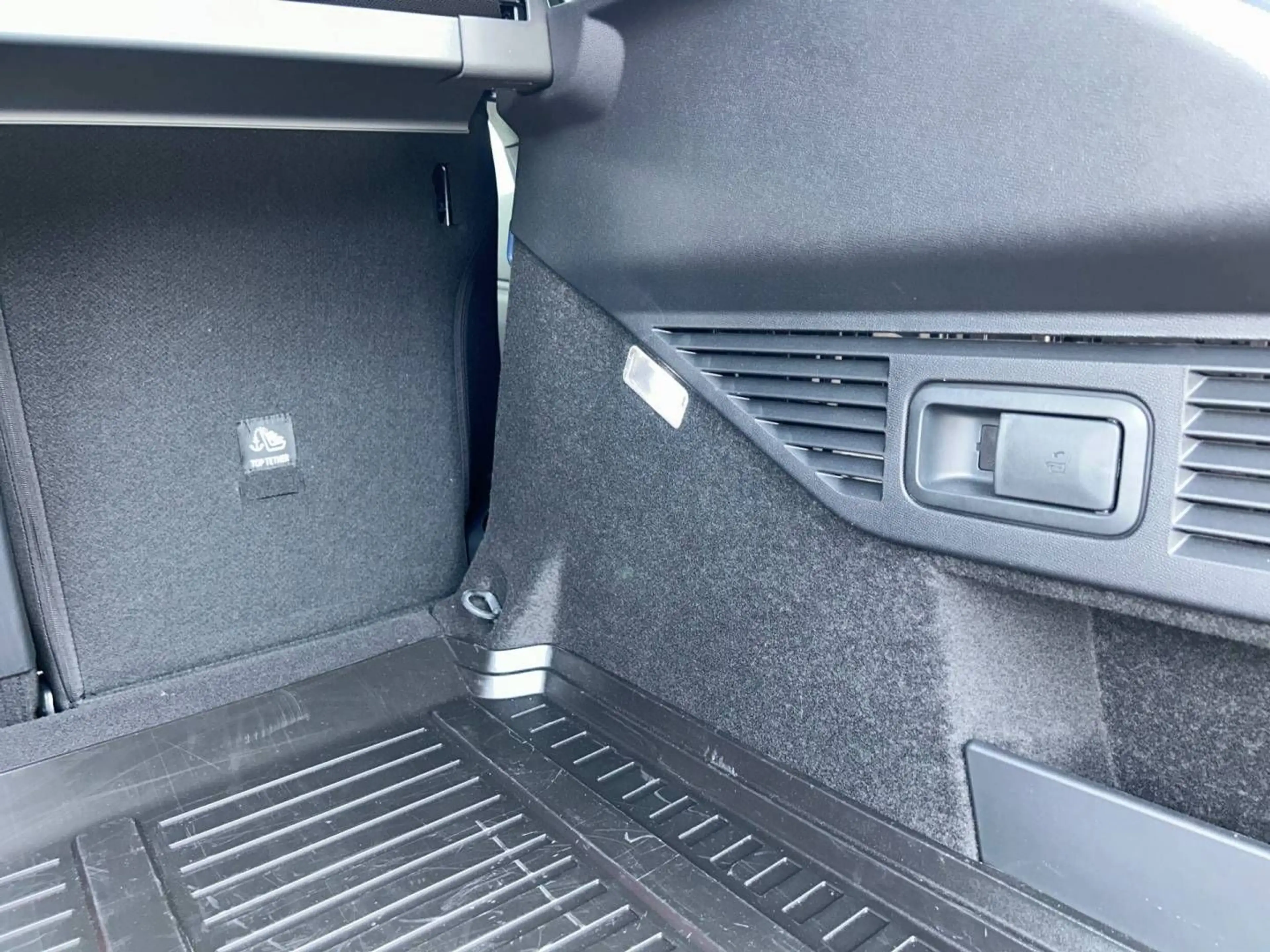 Citroen C5 X PureTech 180 S&S EAT8 Shine Pack — photo 11
