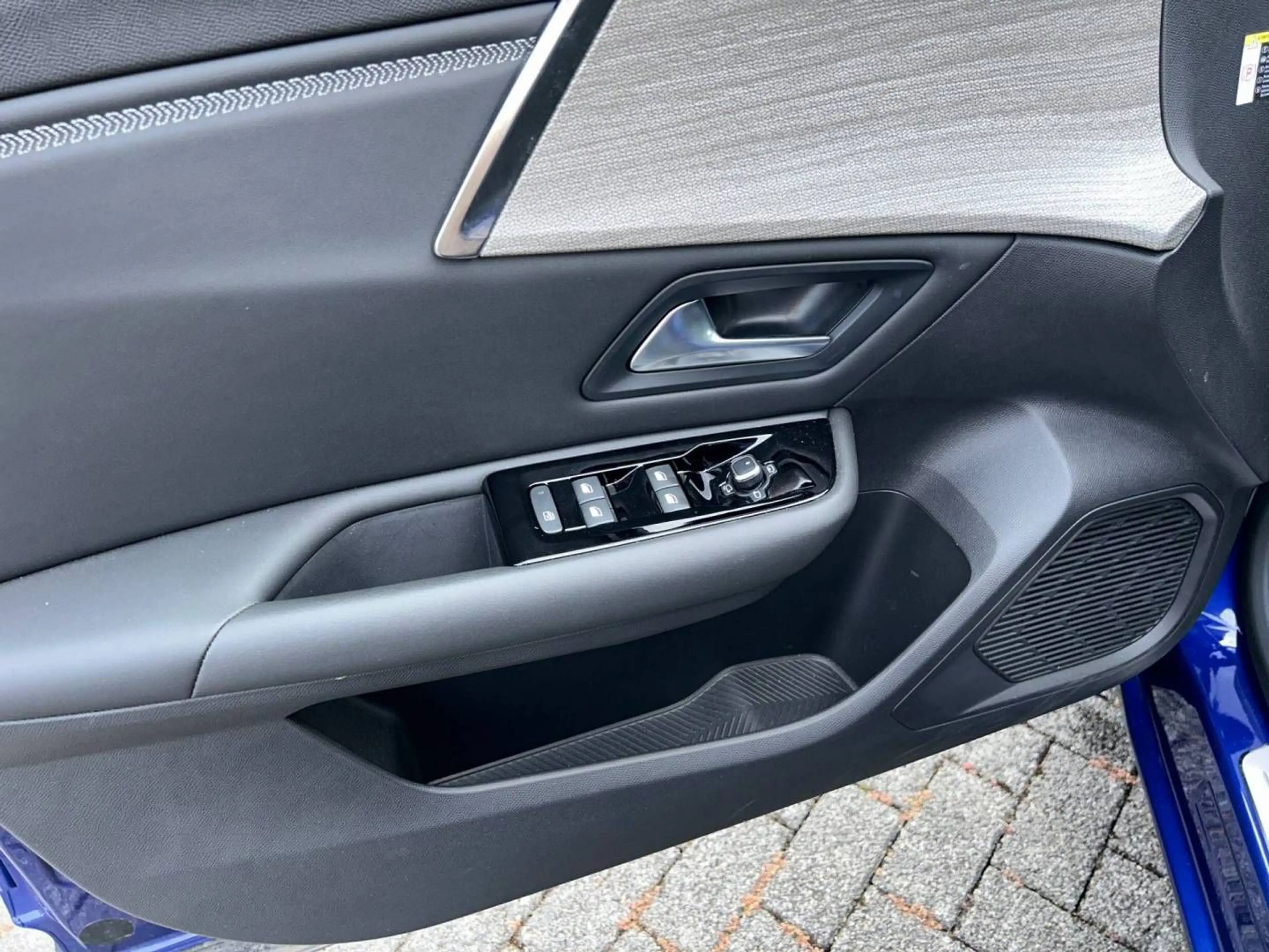 Citroen C5 X PureTech 180 S&S EAT8 Shine Pack — photo 6