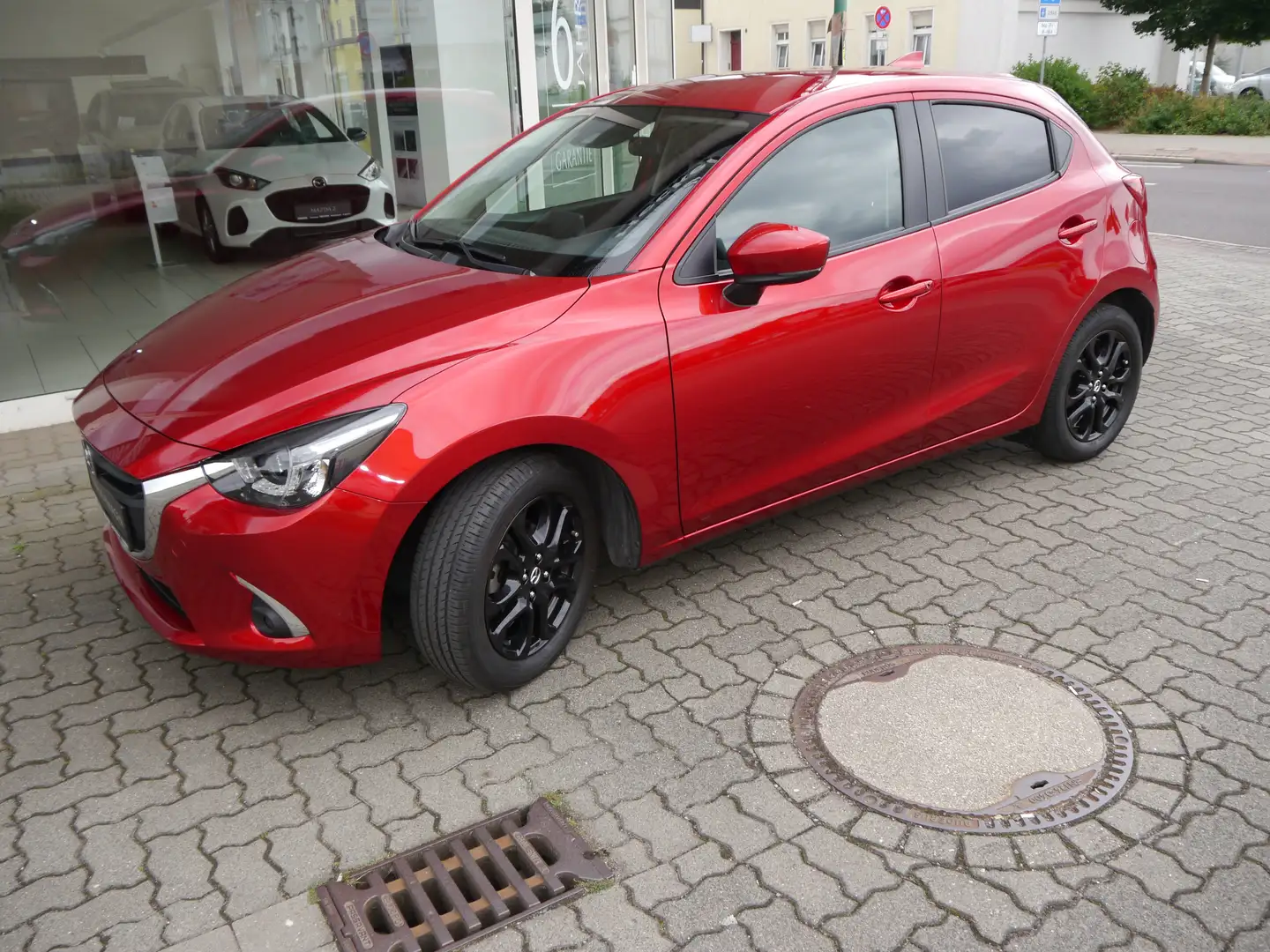 Mazda 2 SKYACTIV-G 90 KIZOKU SOMMER-AKTION MIT LED LICHT Roşu - 2