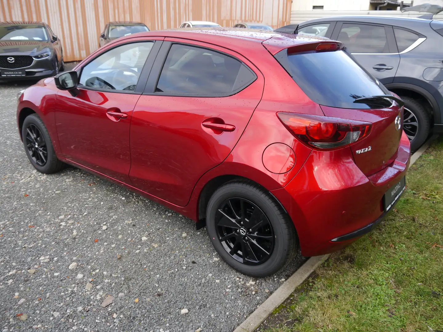 Mazda 2 SKYACTIV-G 90 KIZOKU SOMMER-AKTION MIT LED LICHT Rouge - 2