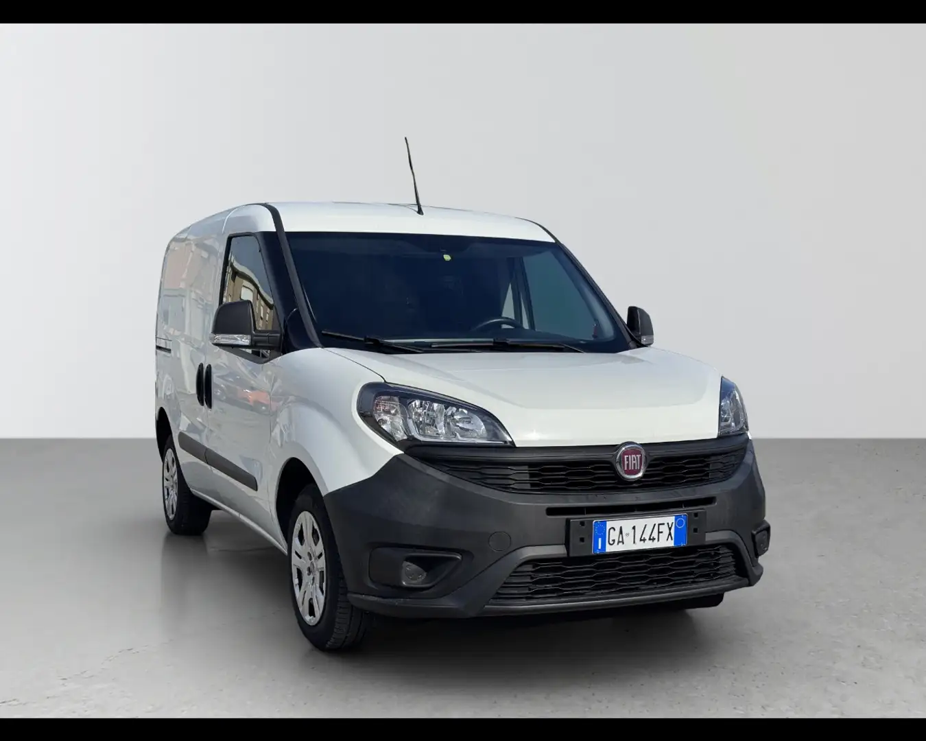 Fiat Doblo cargo 1.3 mjt 95cv CH1 Lounge S&S Bianco - 1