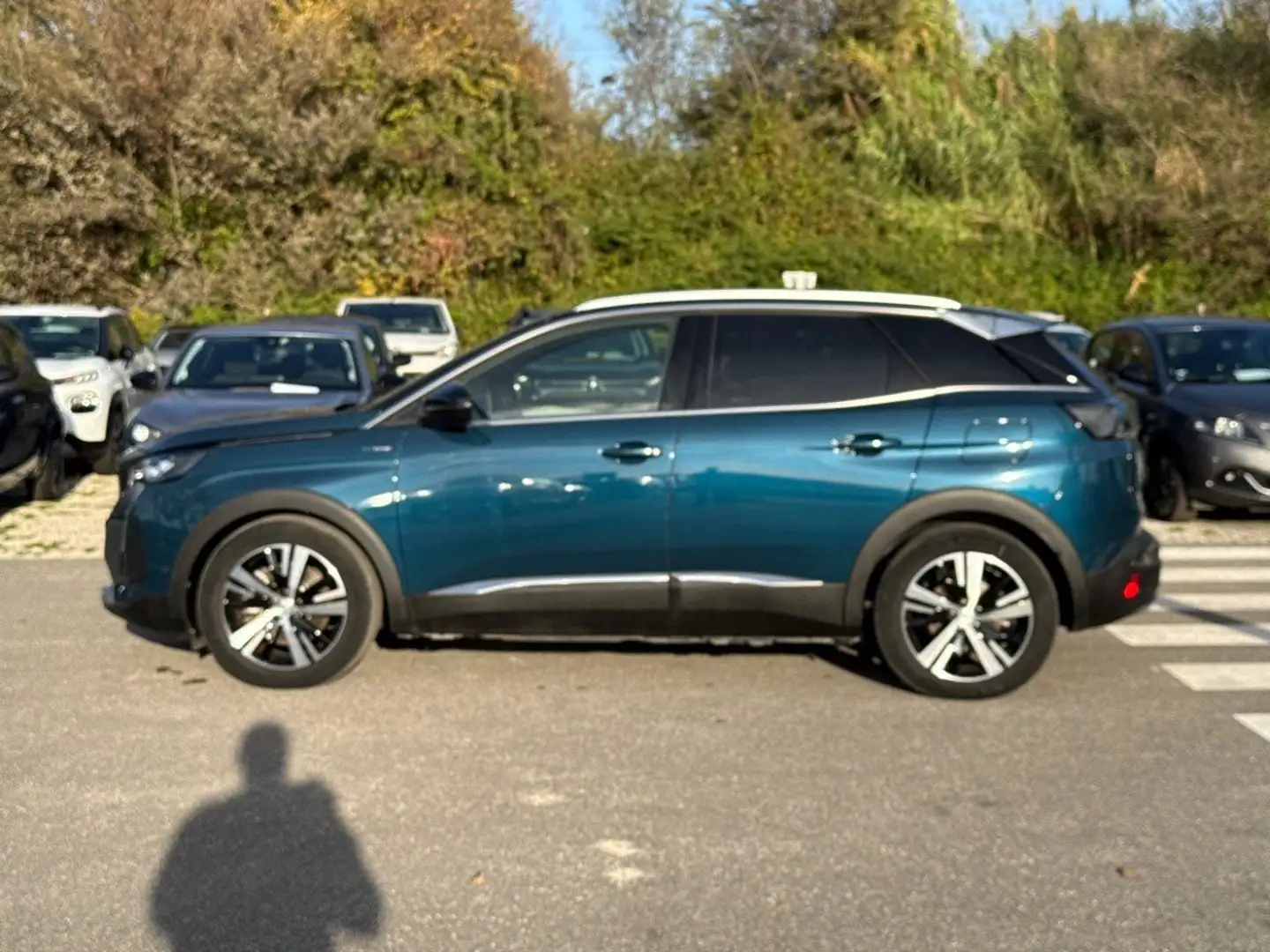 Peugeot 3008 Hybrid 225 e-EAT8 GT aut. Blu/Azzurro - 2