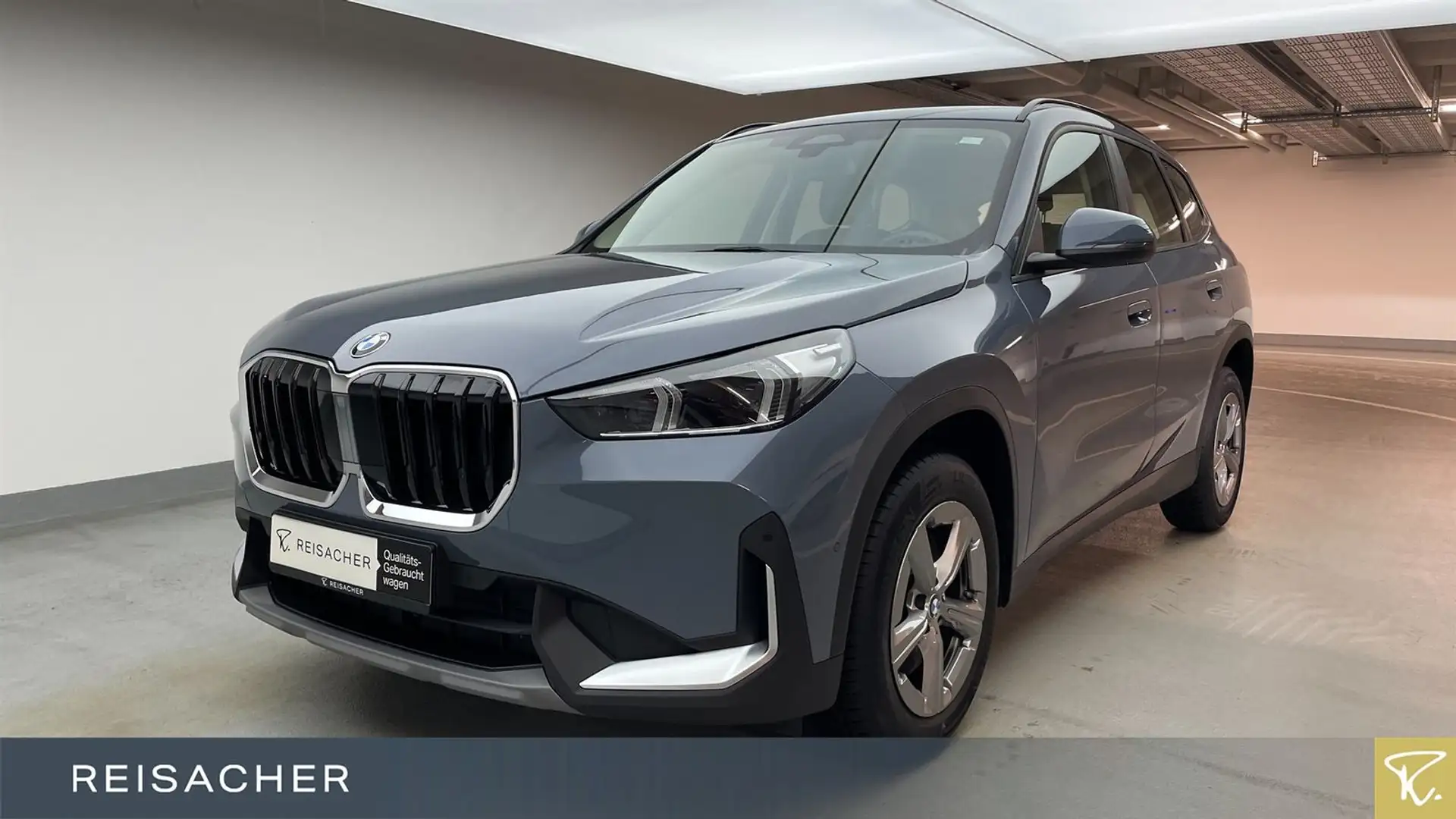 BMW X1 xDrive23d A LCPlus PA adaptLED Keyless Grau - 1