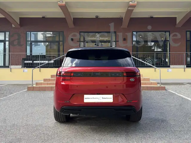 Land Rover Range Rover view 4