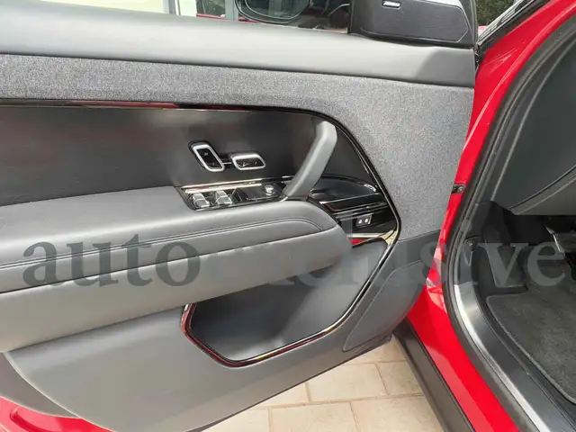 Land Rover Range Rover view 7