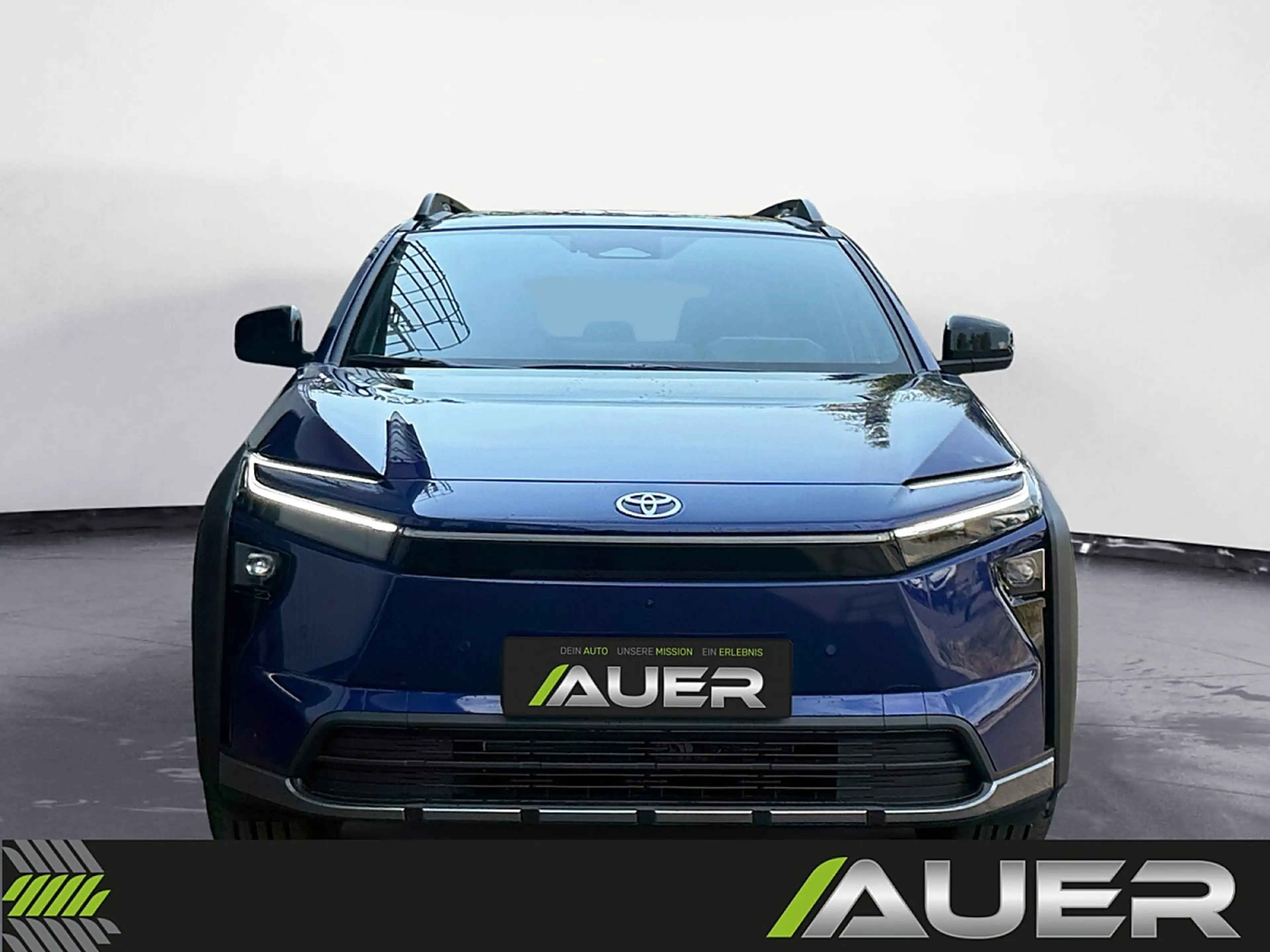 Toyota bZ4X BZ4X Touring Elektro 74,7kWh AWD Lounge | bis z... — photo 3
