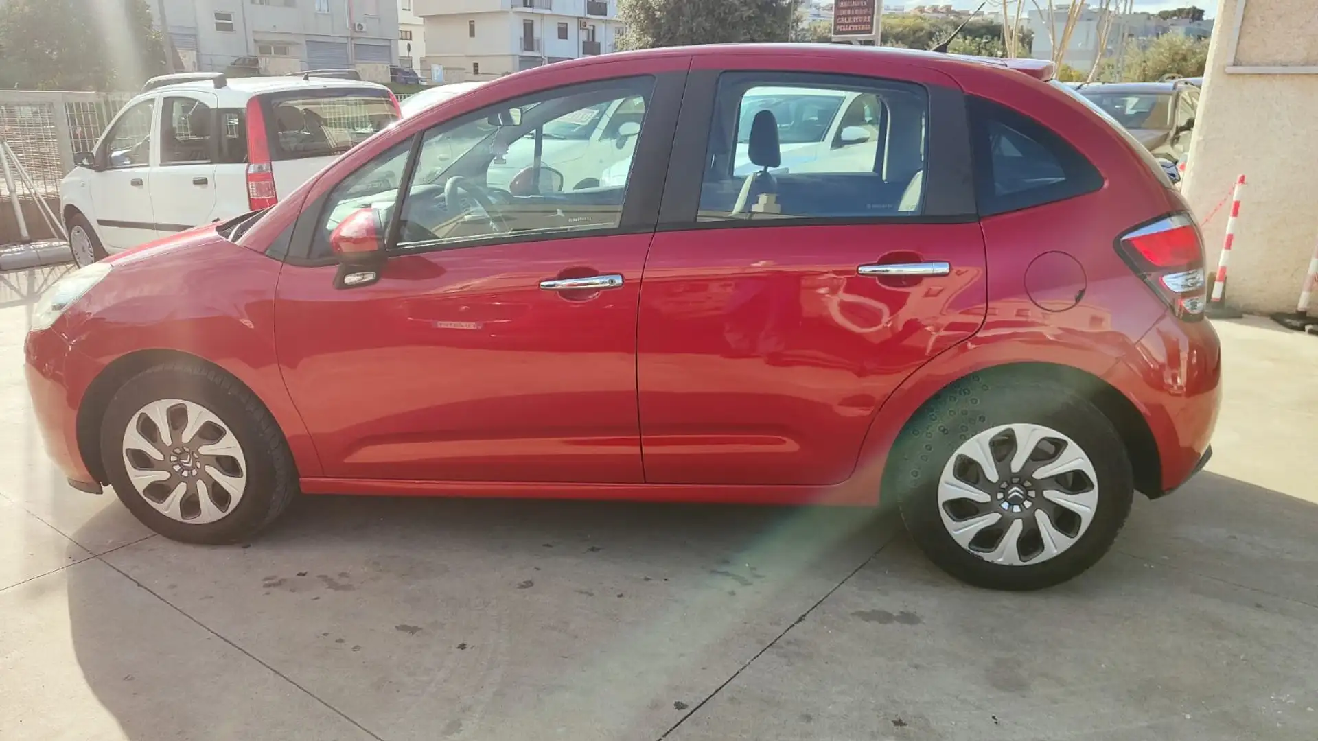 Citroen C3 C3 II 2009 1.4 hdi Exclusive 70cv FL Rosso - 2