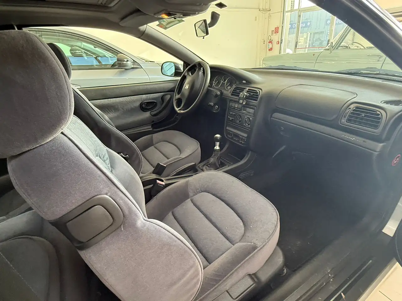 Peugeot 406 Coupe Coupe 2.0 16v Plus, foto 3