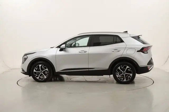 Kia Sportage view 2
