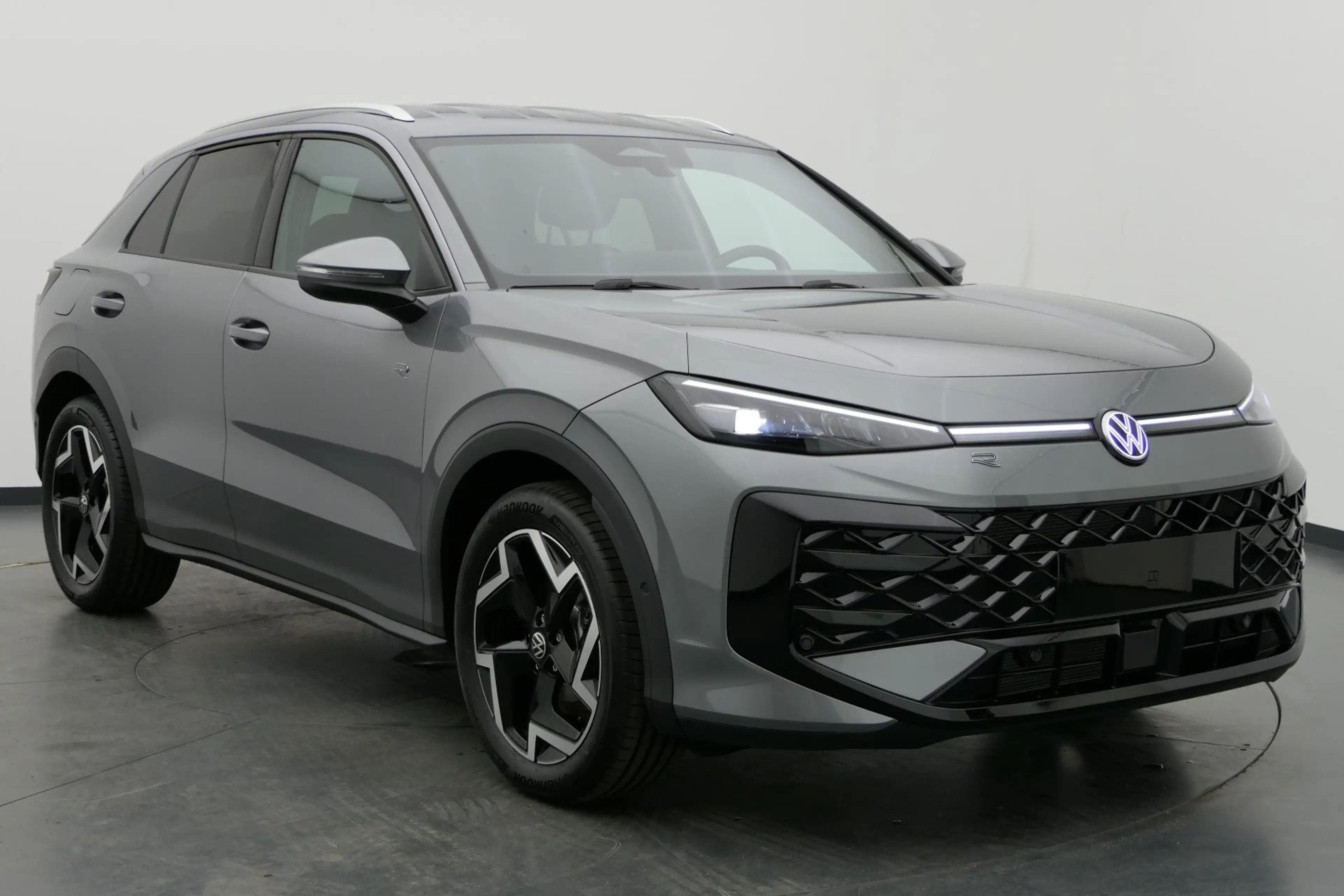 Volkswagen T-Roc T-Roc 1.5 eTSI DSG +R-LINE+AHK+LED-SW+EL.HK+18"+ — photo 6