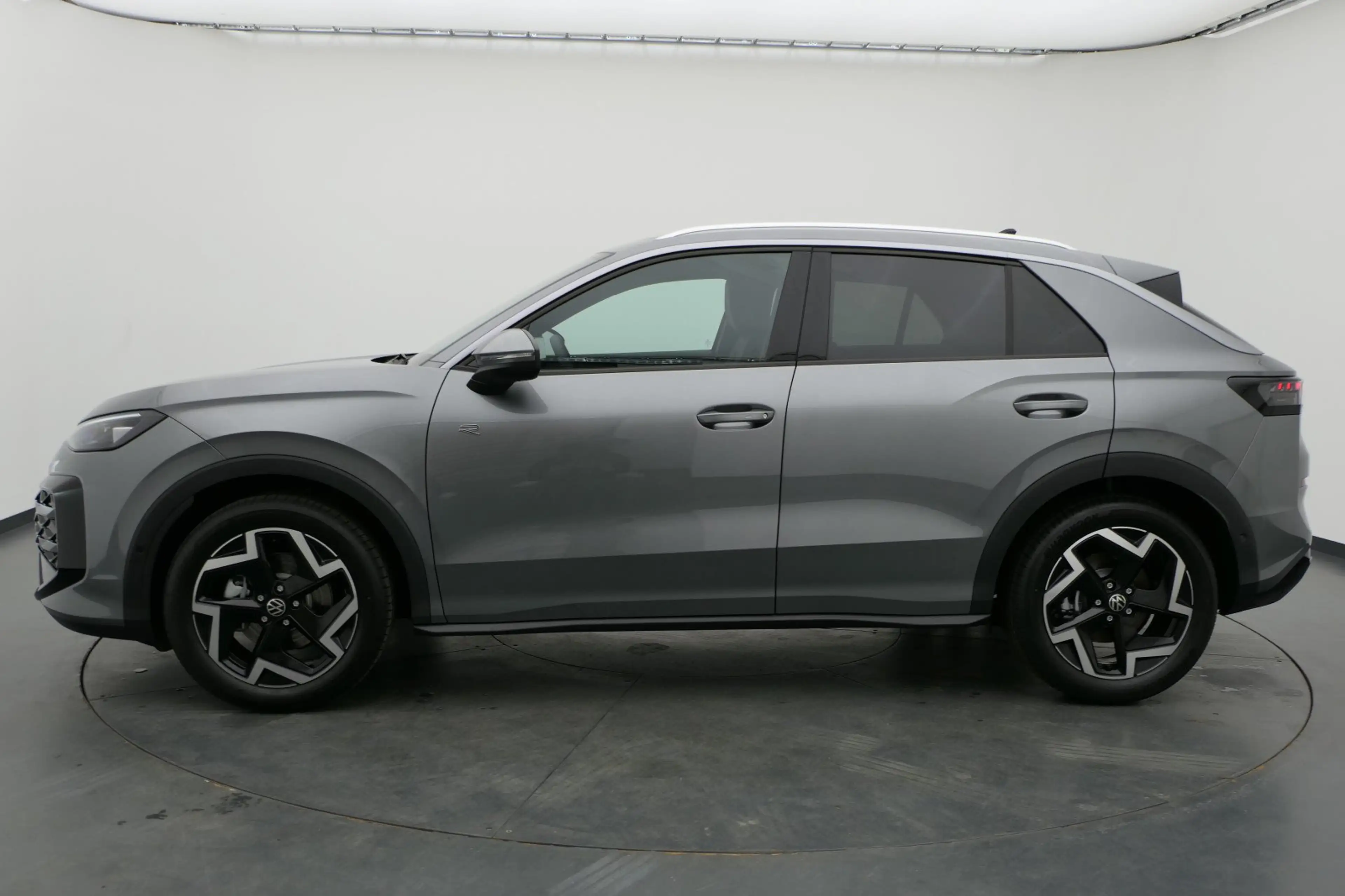 Volkswagen T-Roc T-Roc 1.5 eTSI DSG +R-LINE+AHK+LED-SW+EL.HK+18"+ — photo 7