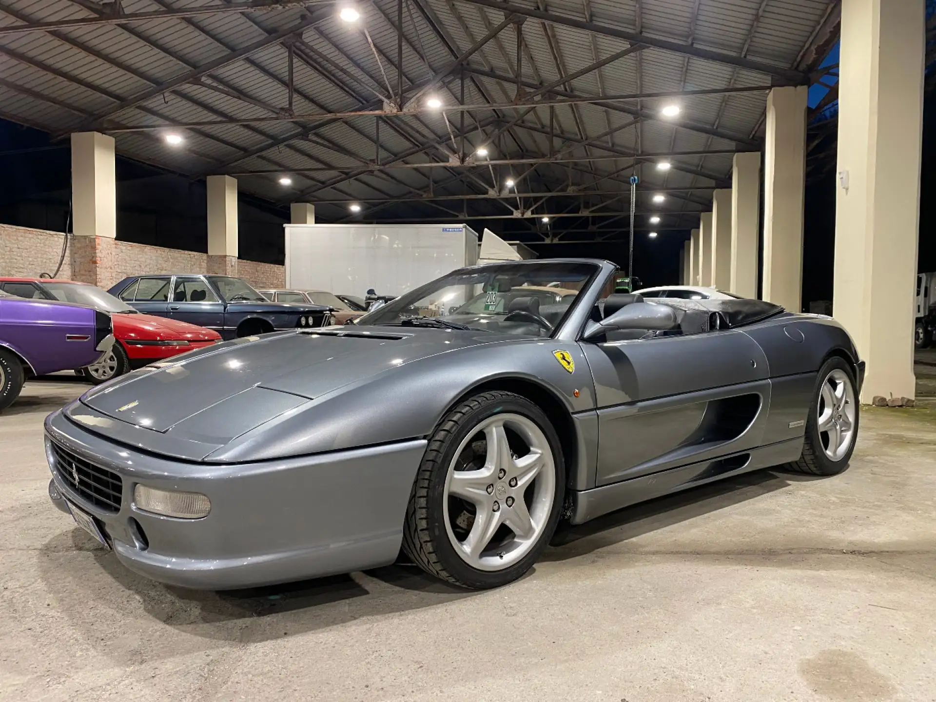페라리 F355 1999 건메탈 사진 1