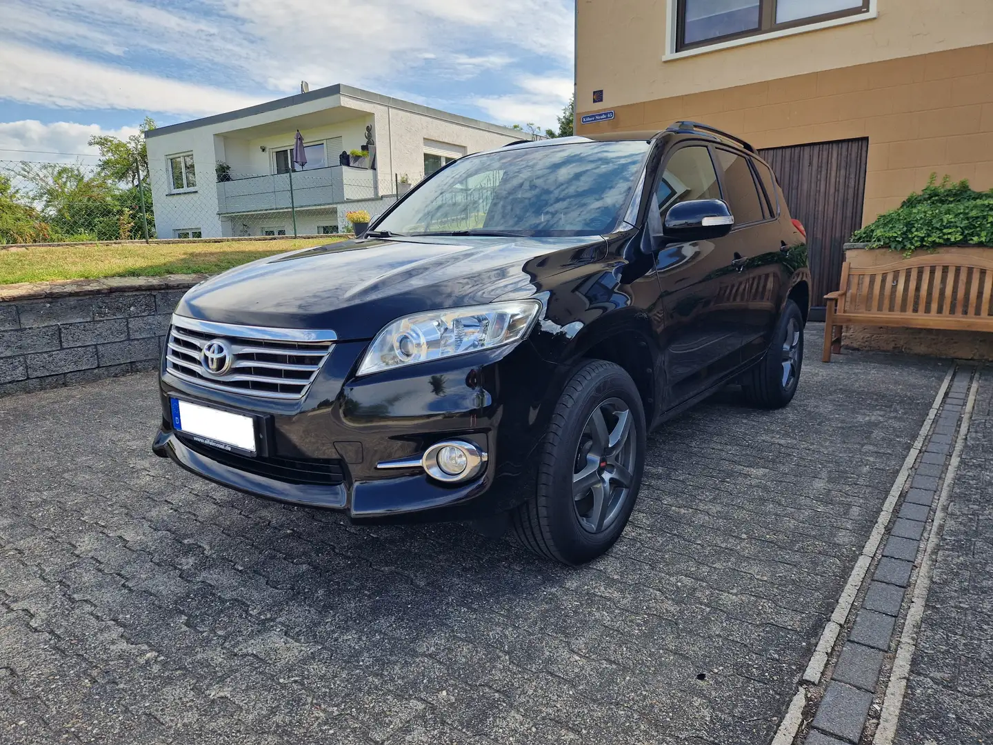 Toyota RAV 4 RAV4 Diesel 2.2 D-4D 4x4 Life Schwarz - 1
