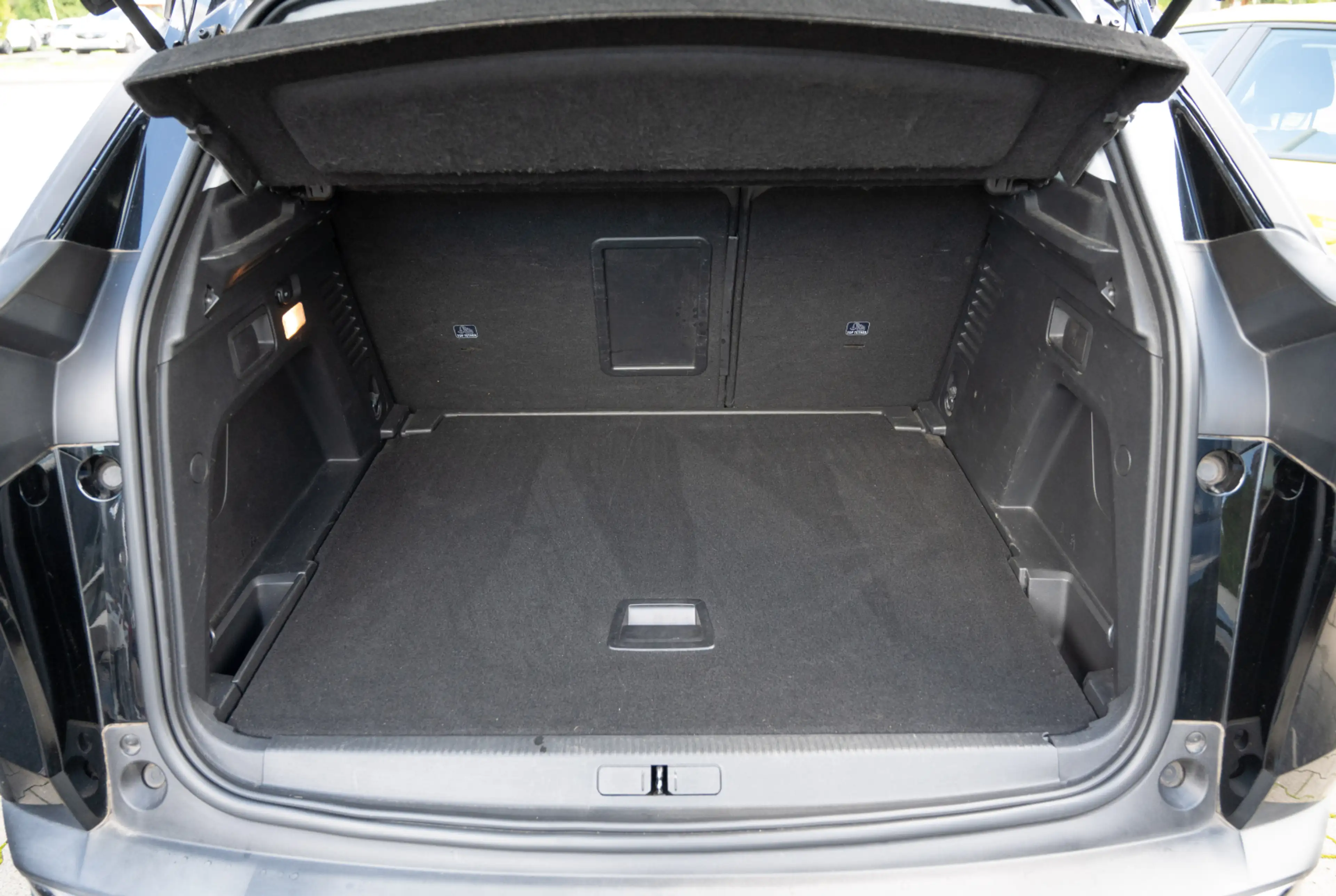 Peugeot 3008 Allure Pack 1.2 PureTech 130 *MIRRORSCREEN*SHZ*DAB* *INVENTUR-SALE* — photo 15