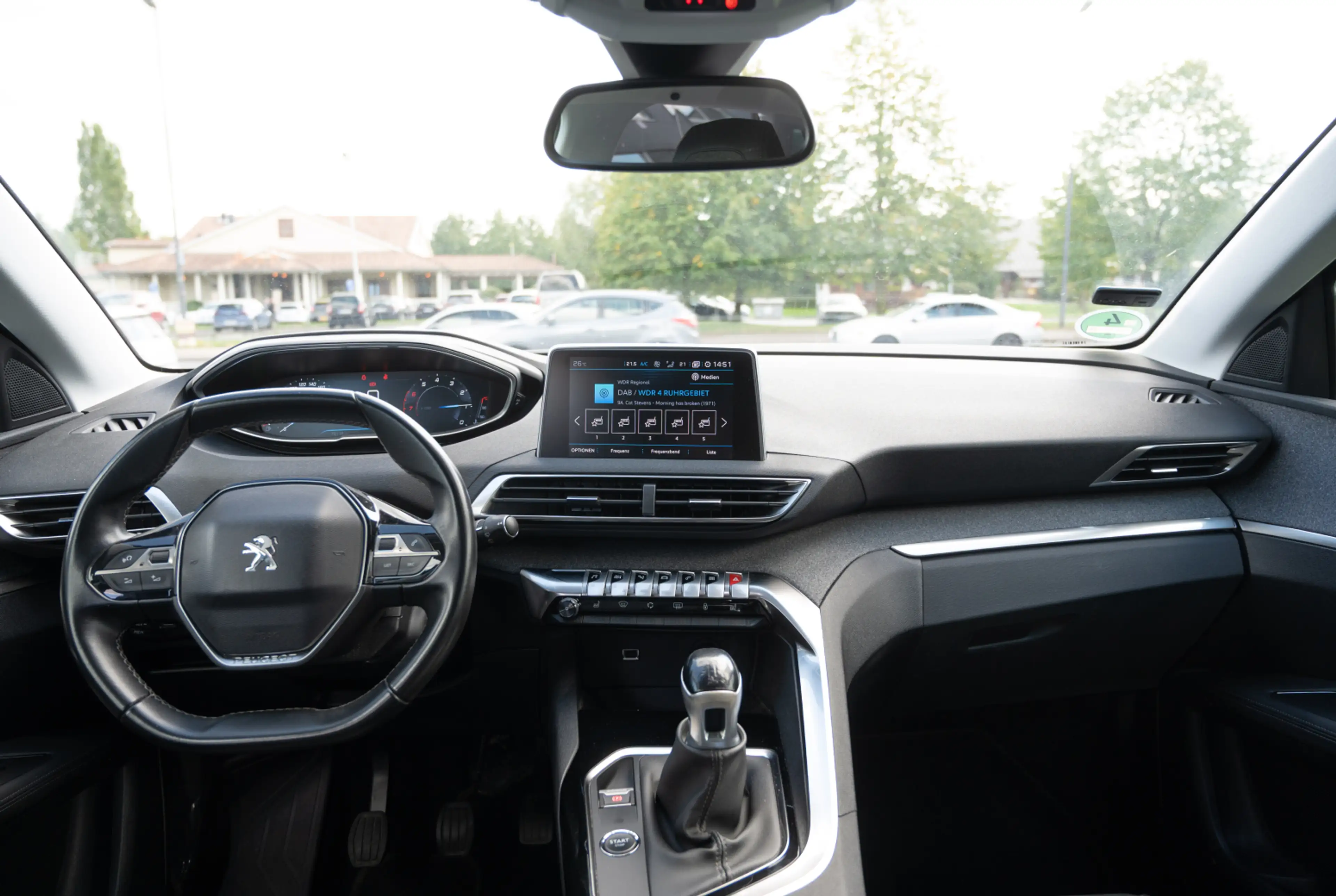 Peugeot 3008 Allure Pack 1.2 PureTech 130 *MIRRORSCREEN*SHZ*DAB* *INVENTUR-SALE* — photo 5