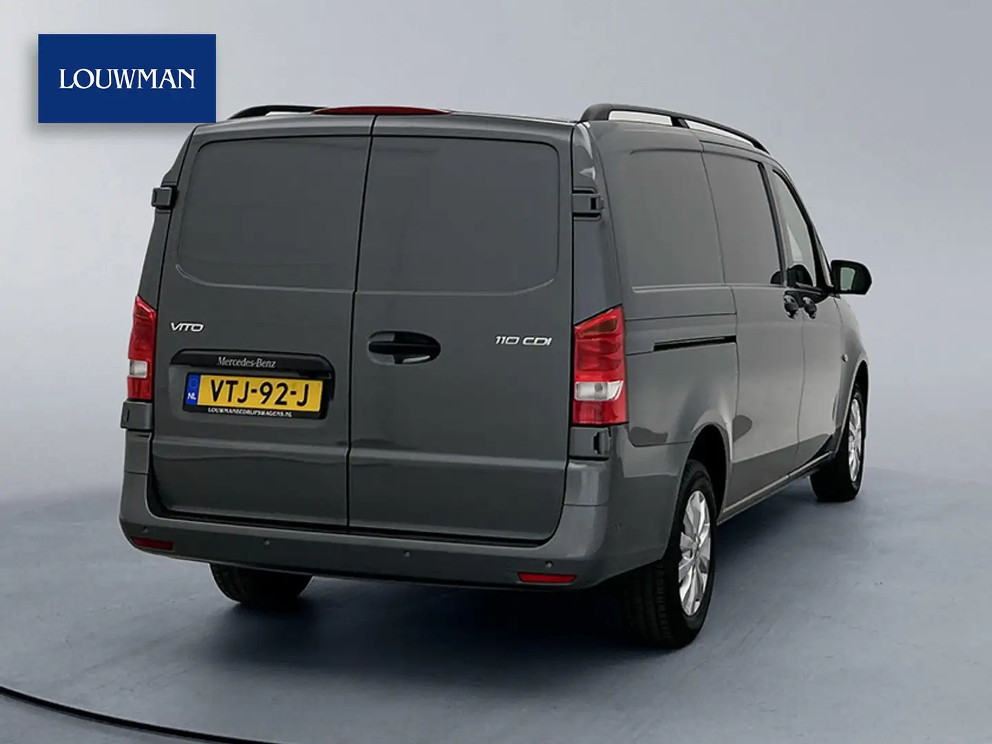 Mercedes-Benz Vito 110 CDI Lang 24 Maanden Certified Garantie Navigat Grijs - 2