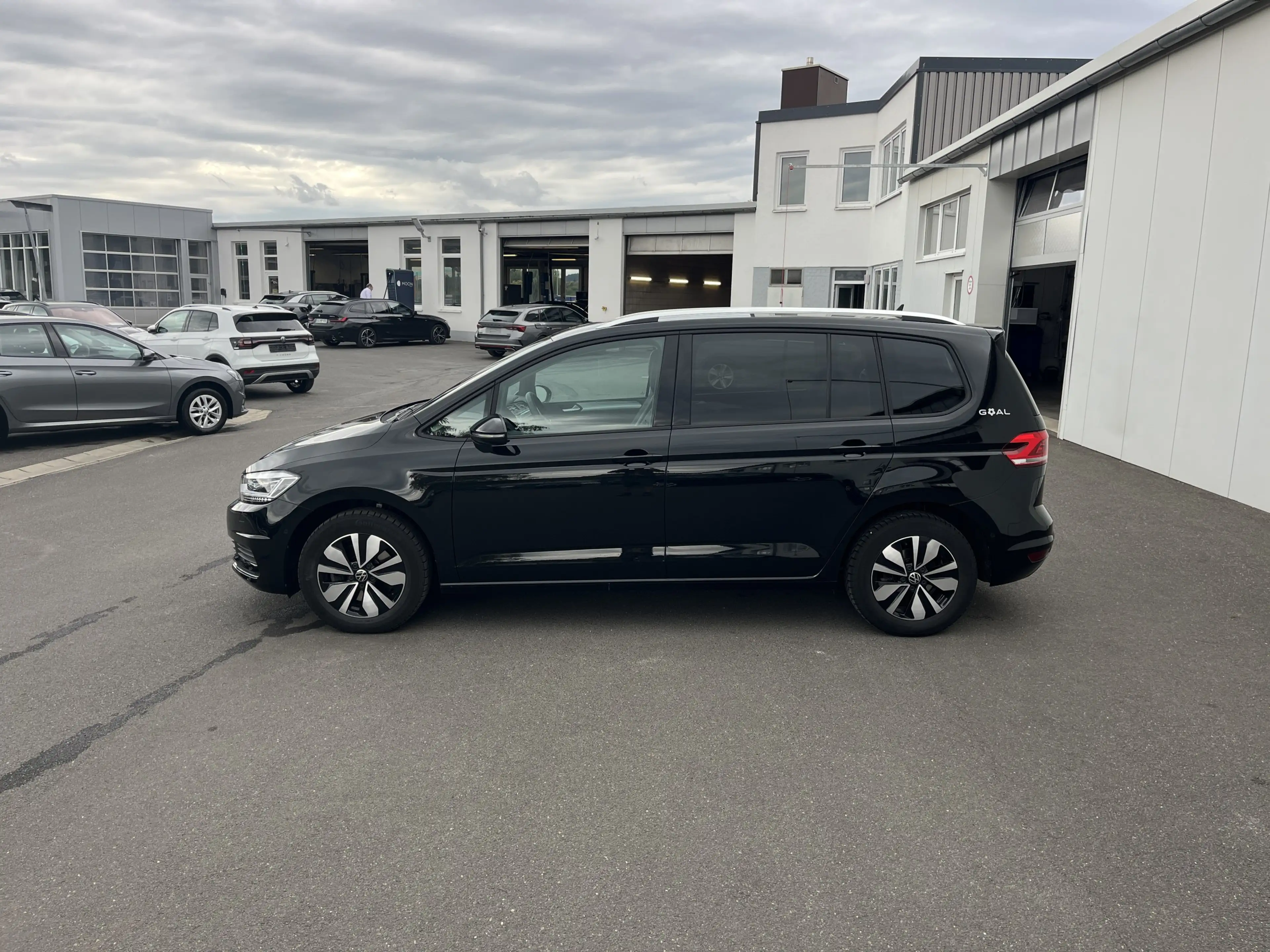 Volkswagen Touran 1.5 TSI DSG GOAL 194€ m.20% Anz. 7-Sitze AHK Nav — photo 3