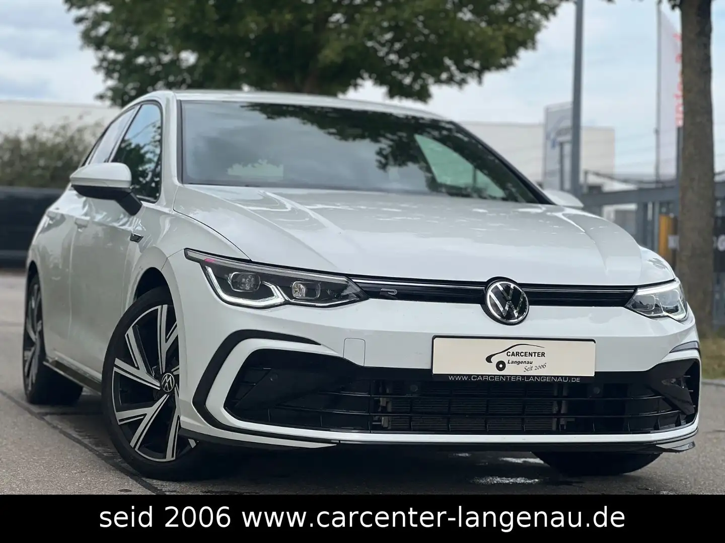 Volkswagen Golf VIII Lim. R-Line eTSI Garantie 12/25 Wit - 1