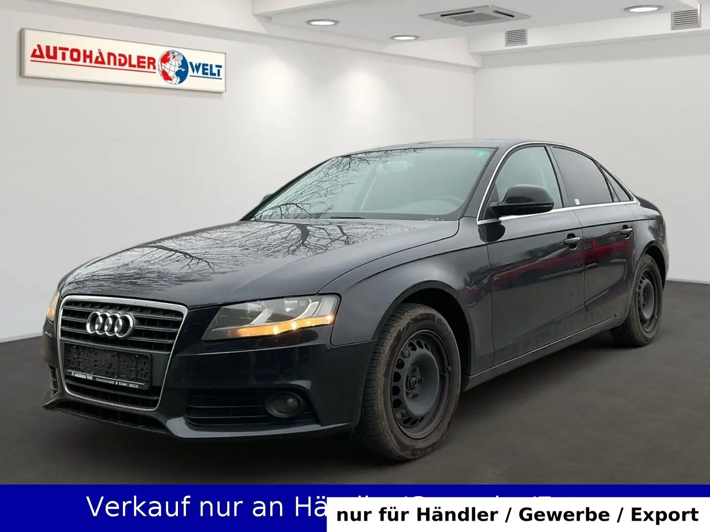 Audi A4 1.8 TFSI Lim. Attraction Schwarz - 1